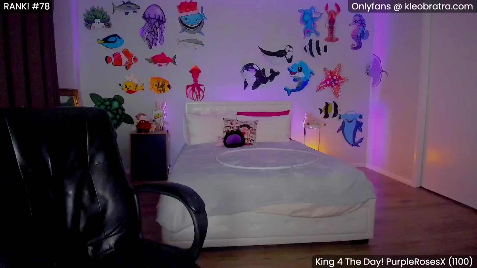 Gallery image thumbnail from KleoBratra's myfreecams stream on, 06/07/2025, 09:44 image 15 of 20