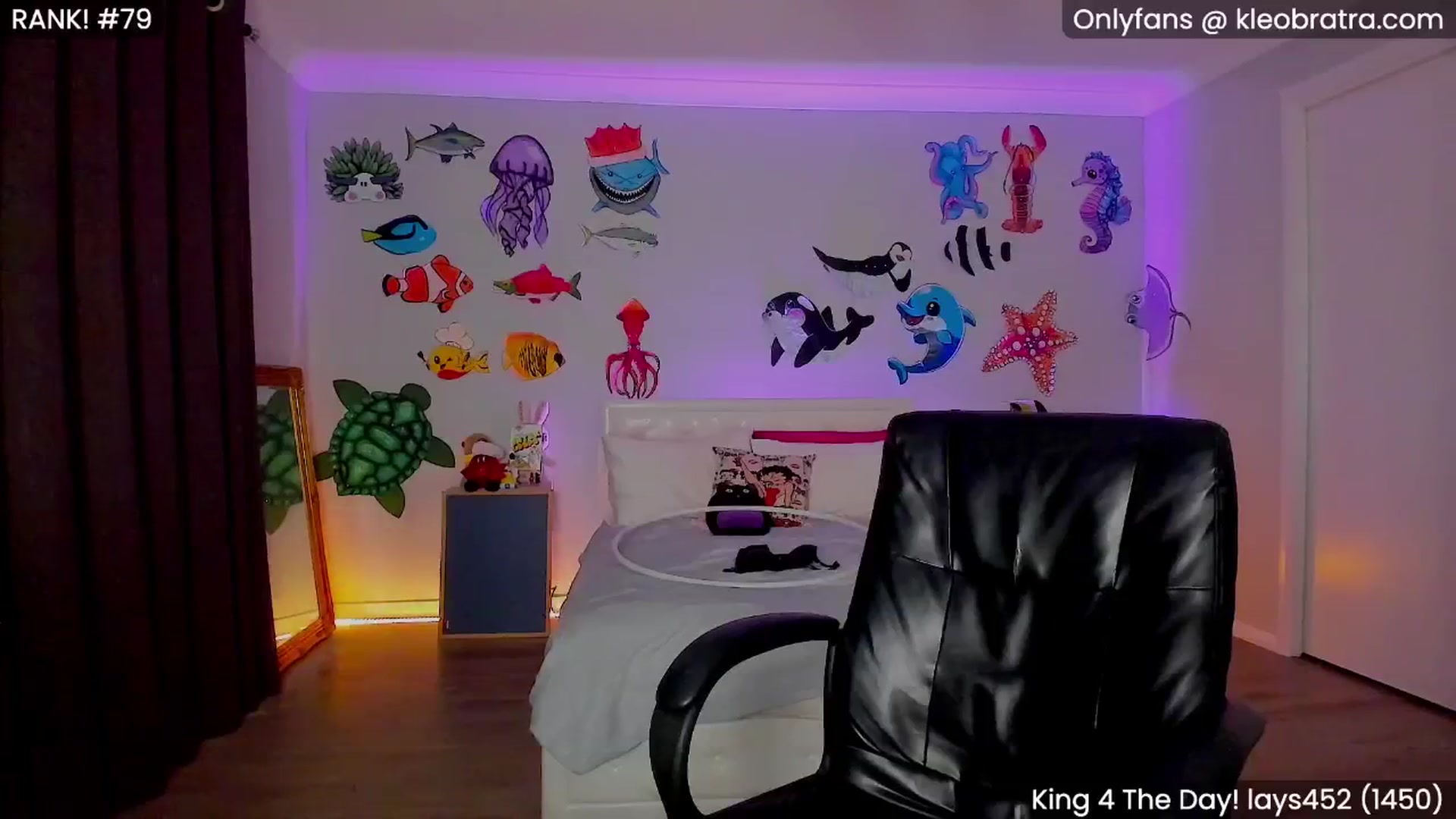 Gallery image thumbnail from KleoBratra's myfreecams stream on, 06/07/2025, 13:32 image 16 of 20