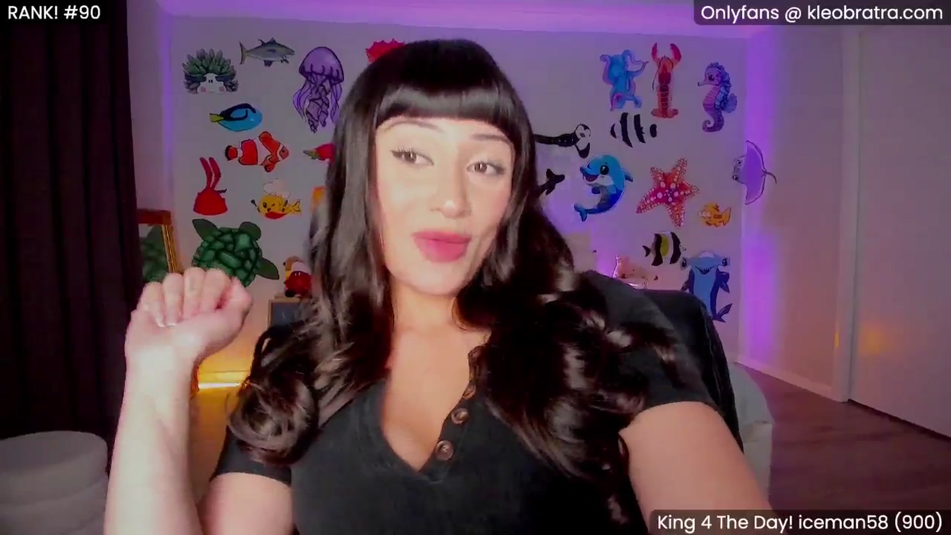 Gallery image thumbnail from KleoBratra's myfreecams stream on, 06/08/2025, 06:43 image 11 of 20