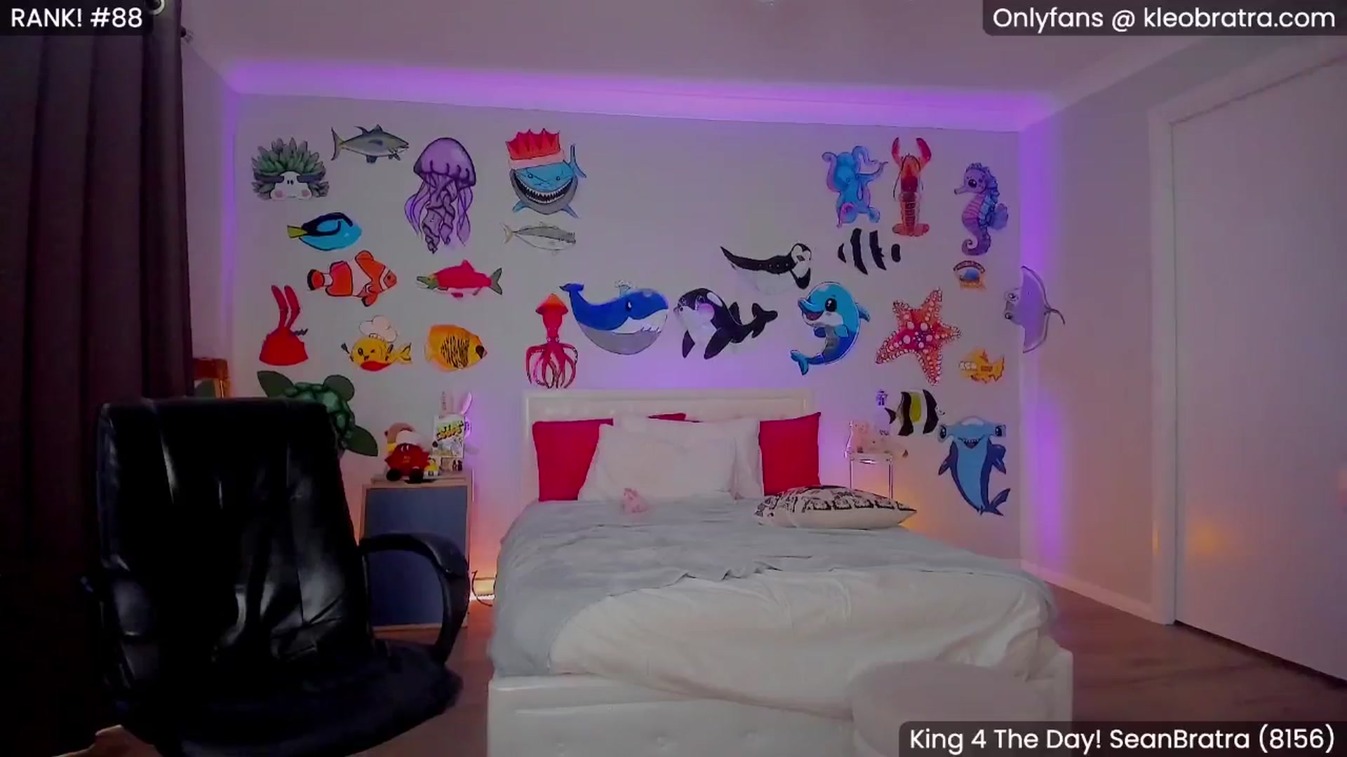 Gallery image thumbnail from KleoBratra's myfreecams stream on, 06/10/2025, 05:46 image 8 of 20