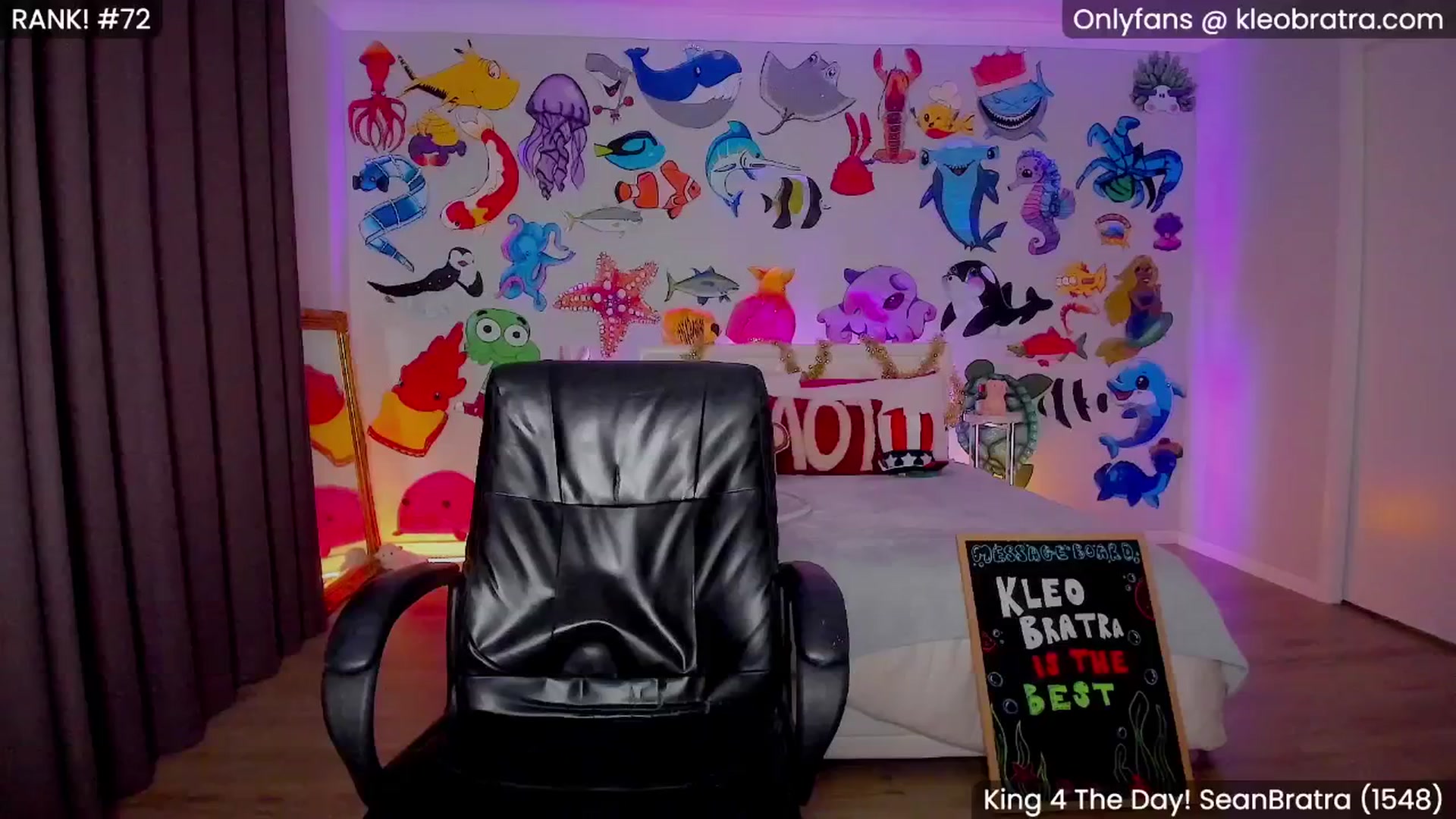 Gallery image thumbnail from KleoBratra's myfreecams stream on, 06/20/2025, 10:00 image 9 of 20