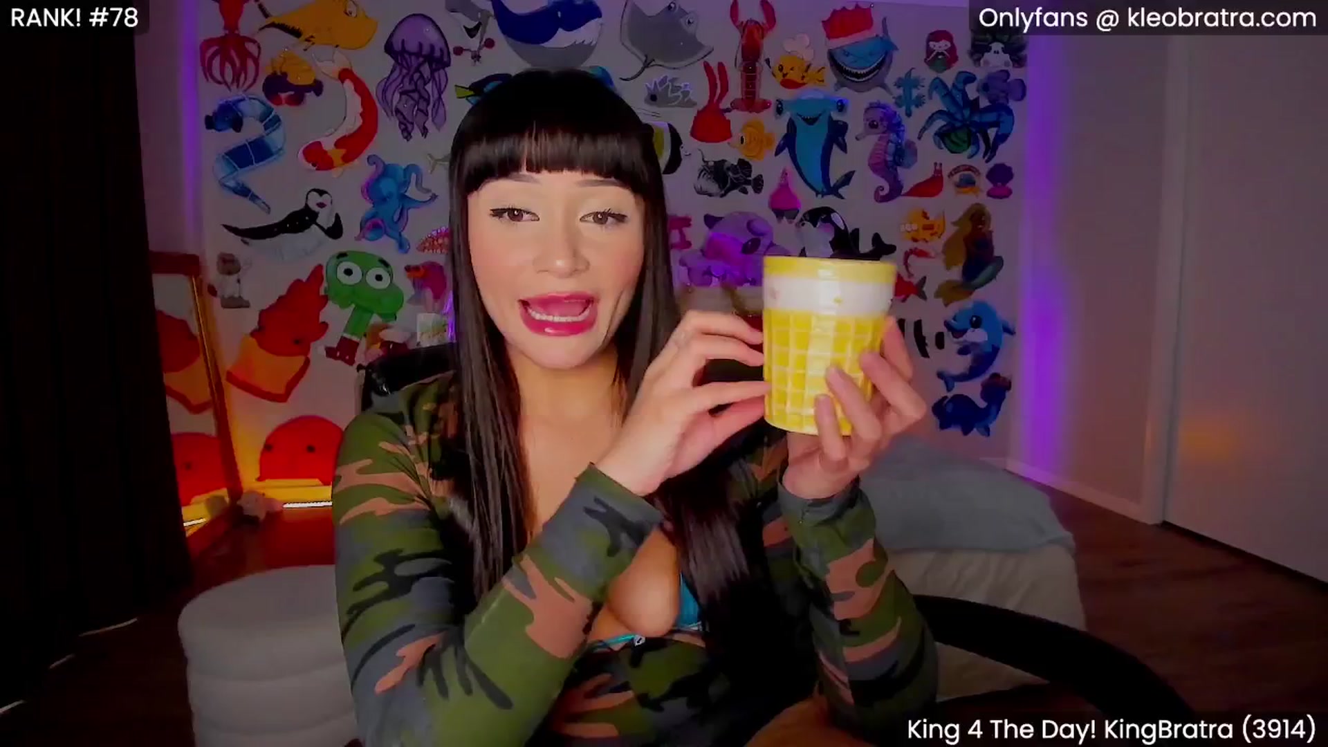 Gallery image thumbnail from KleoBratra's myfreecams stream on, 06/25/2025, 03:42 image 2 of 20