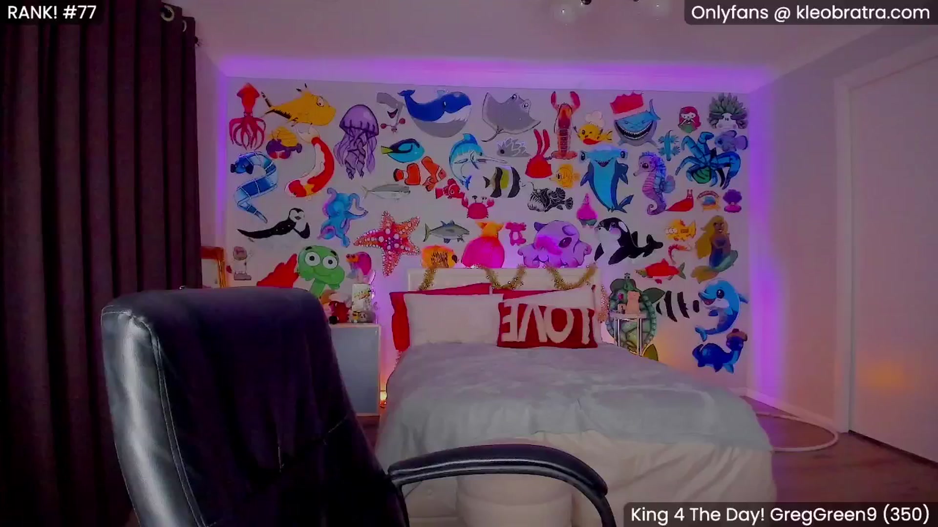 Gallery image thumbnail from KleoBratra's myfreecams stream on, 06/25/2025, 13:17 image 10 of 20