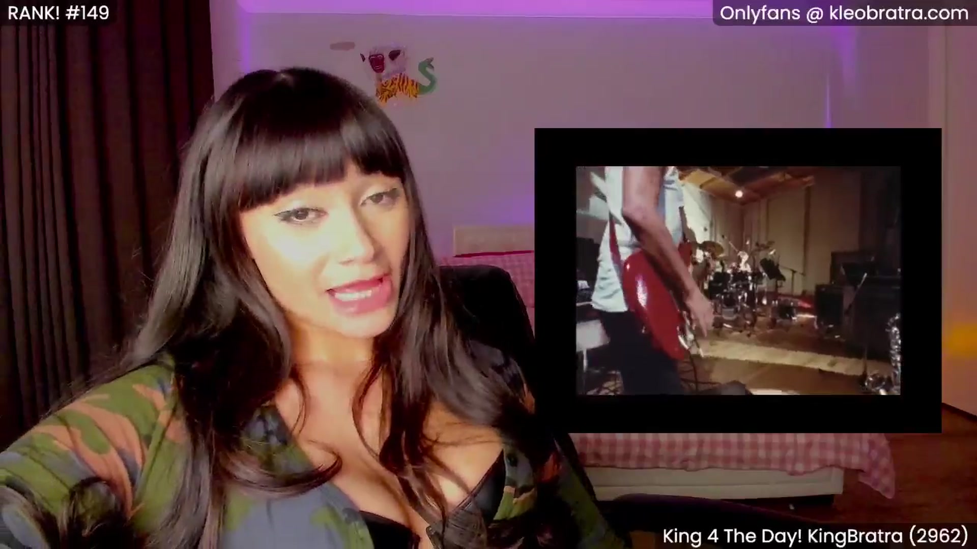 Gallery image thumbnail from KleoBratra's myfreecams stream on, 07/09/2025, 18:11 image 16 of 20