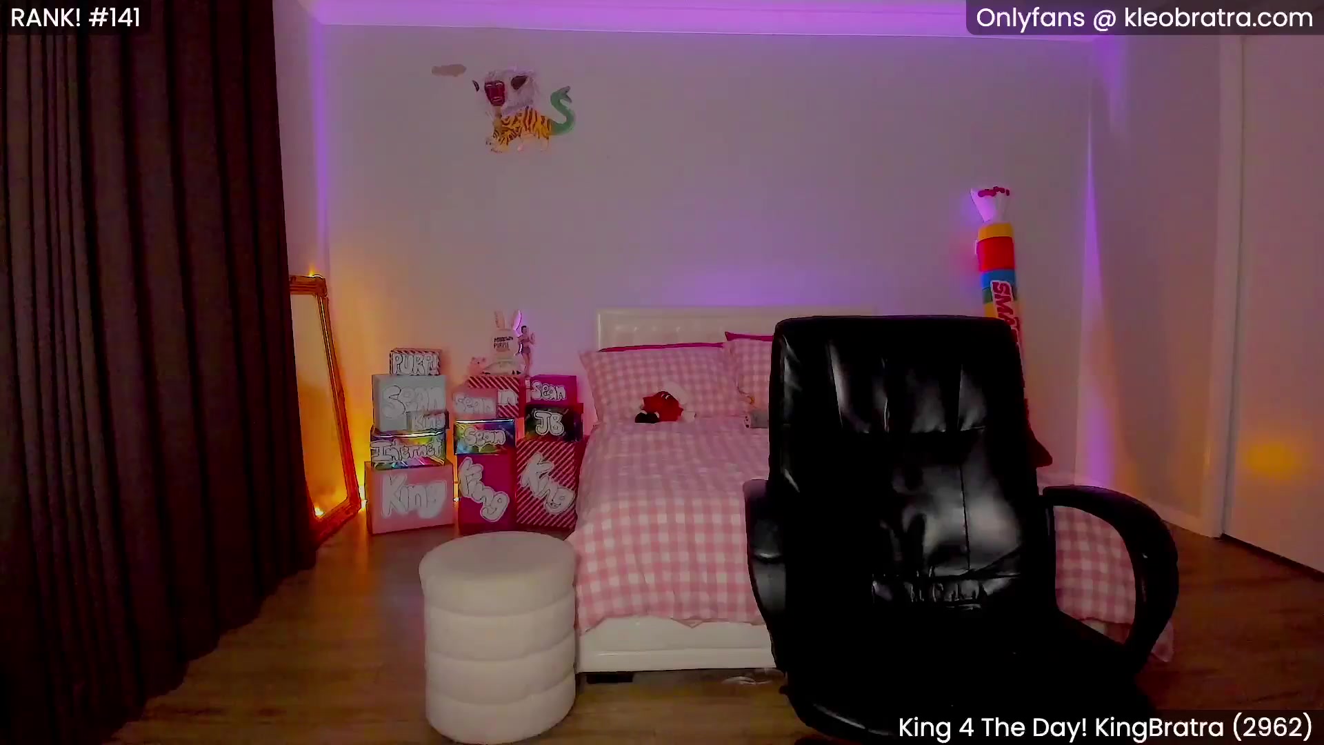 Gallery image thumbnail from KleoBratra's myfreecams stream on, 07/09/2025, 18:11 image 19 of 20