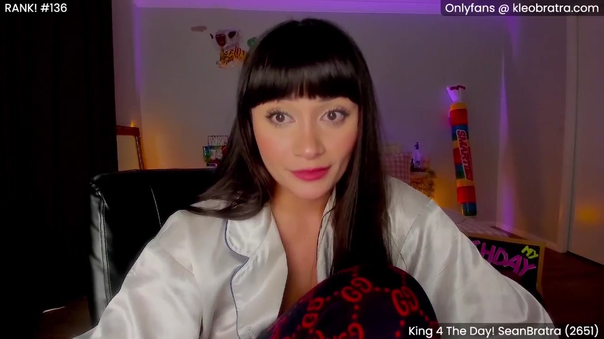 Gallery image thumbnail from KleoBratra's myfreecams stream on, 07/12/2025, 06:23 image 9 of 20