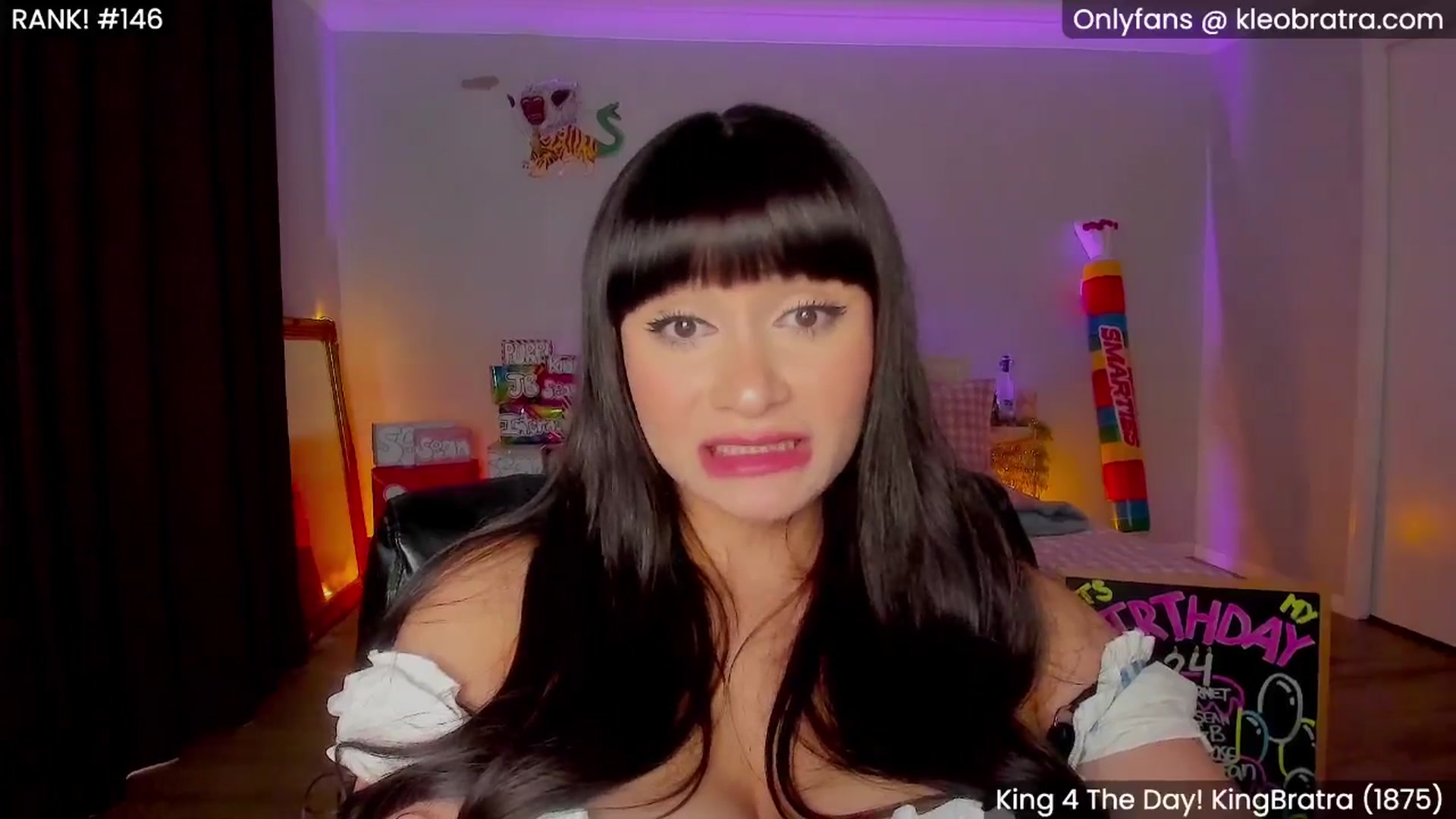 Gallery image thumbnail from KleoBratra's myfreecams stream on, 07/13/2025, 24:04 image 12 of 20
