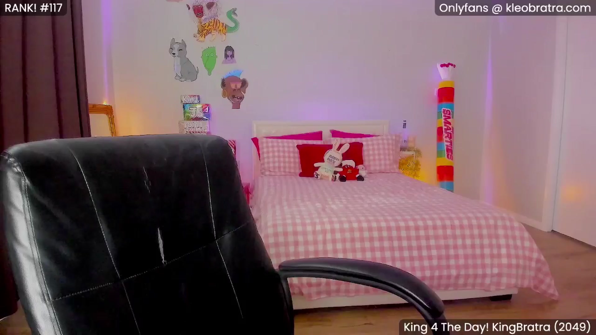 Gallery image thumbnail from KleoBratra's myfreecams stream on, 07/21/2025, 04:37 image 12 of 20