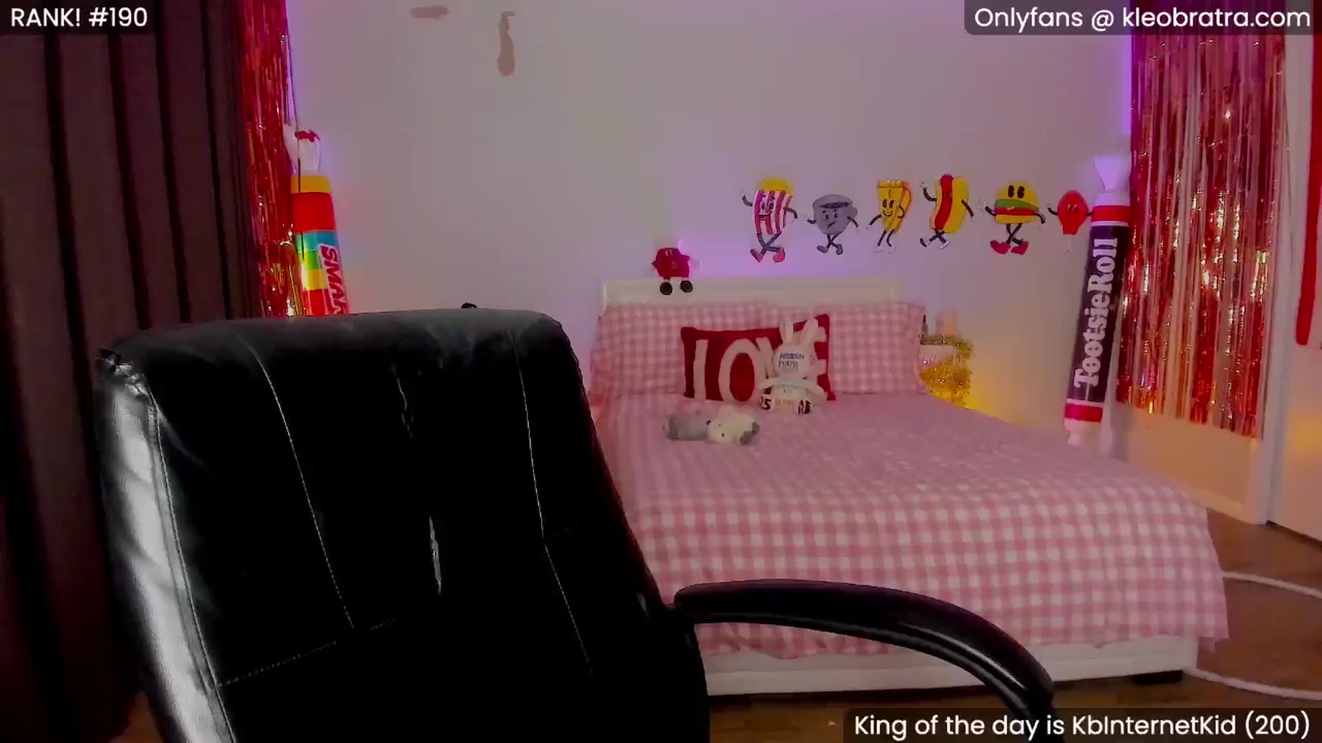 Gallery image thumbnail from KleoBratra's myfreecams stream on, 08/07/2025, 14:19 image 9 of 20