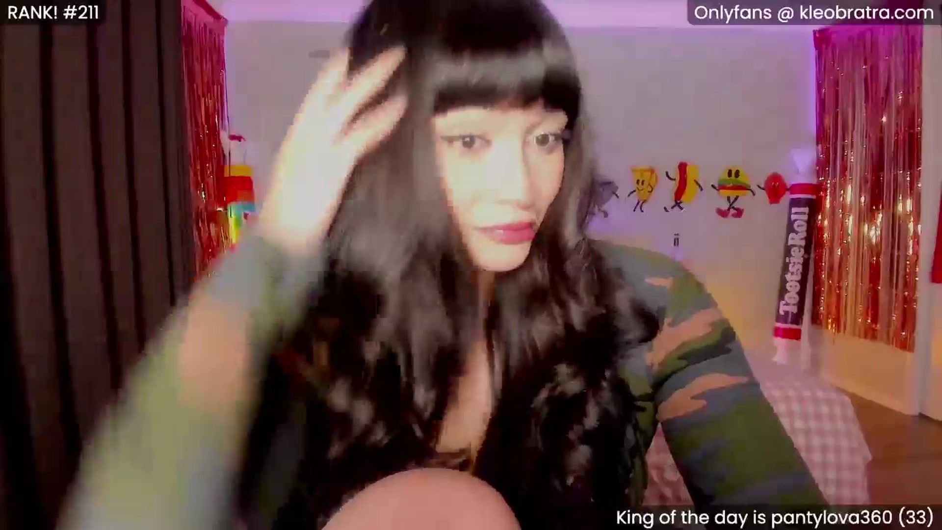 Gallery image thumbnail from KleoBratra's myfreecams stream on, 08/09/2025, 10:16 image 5 of 20