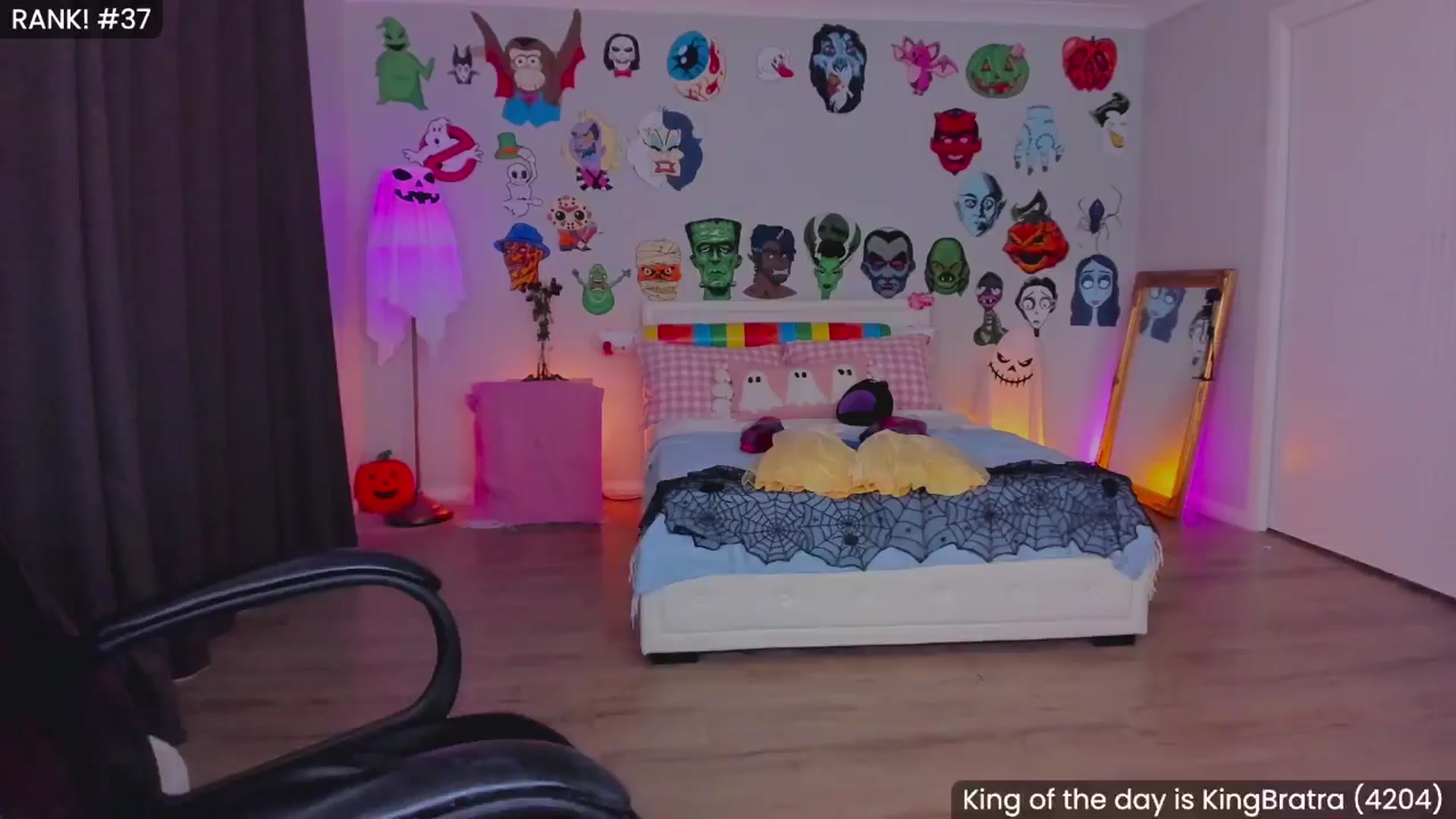 Gallery image thumbnail from KleoBratra's myfreecams stream on, 10/21/2025, 05:09 image 17 of 20