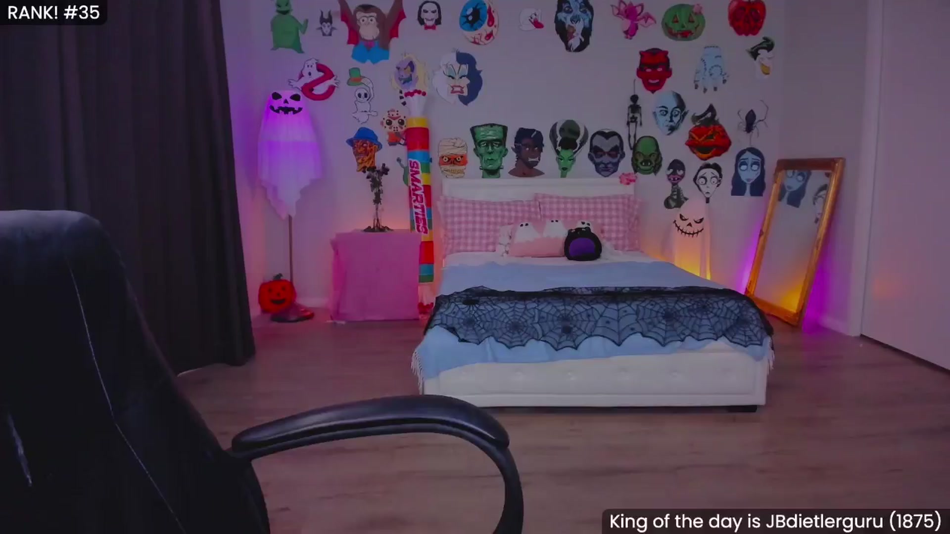 Gallery image thumbnail from KleoBratra's myfreecams stream on, 10/23/2025, 24:04 image 12 of 20