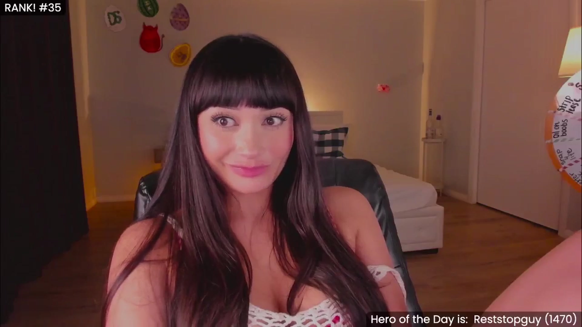 Gallery image thumbnail from KleoBratra's myfreecams stream on, 04/08/2026, 16:51 image 14 of 20