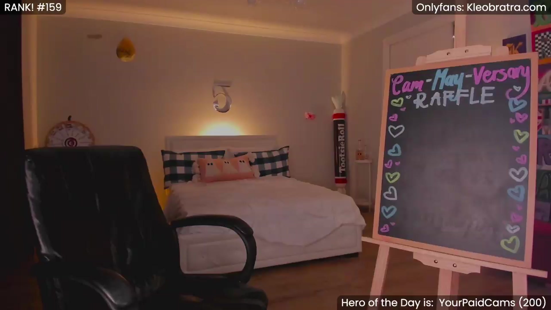 Gallery image thumbnail from KleoBratra's myfreecams stream on, 05/20/2026, 19:55 image 12 of 20