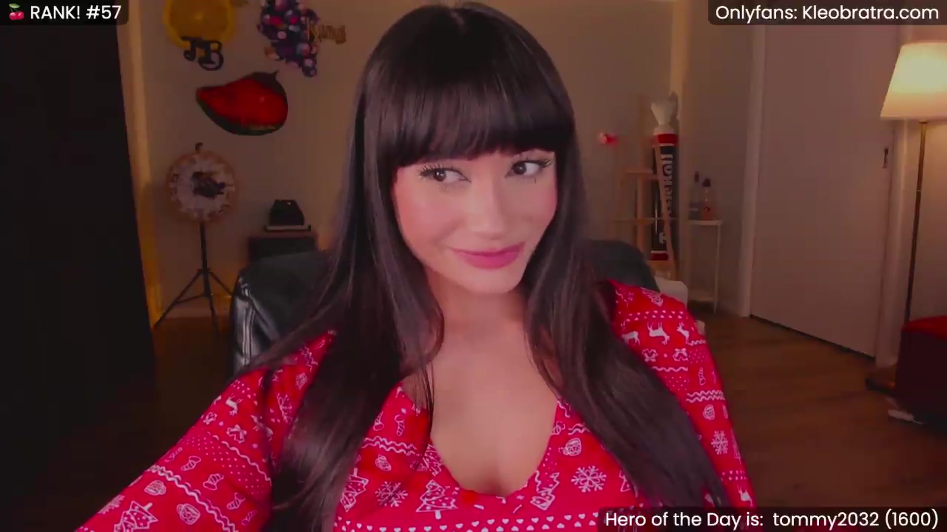 Gallery image thumbnail from KleoBratra's myfreecams stream on, 06/07/2026, 10:49 image 15 of 20