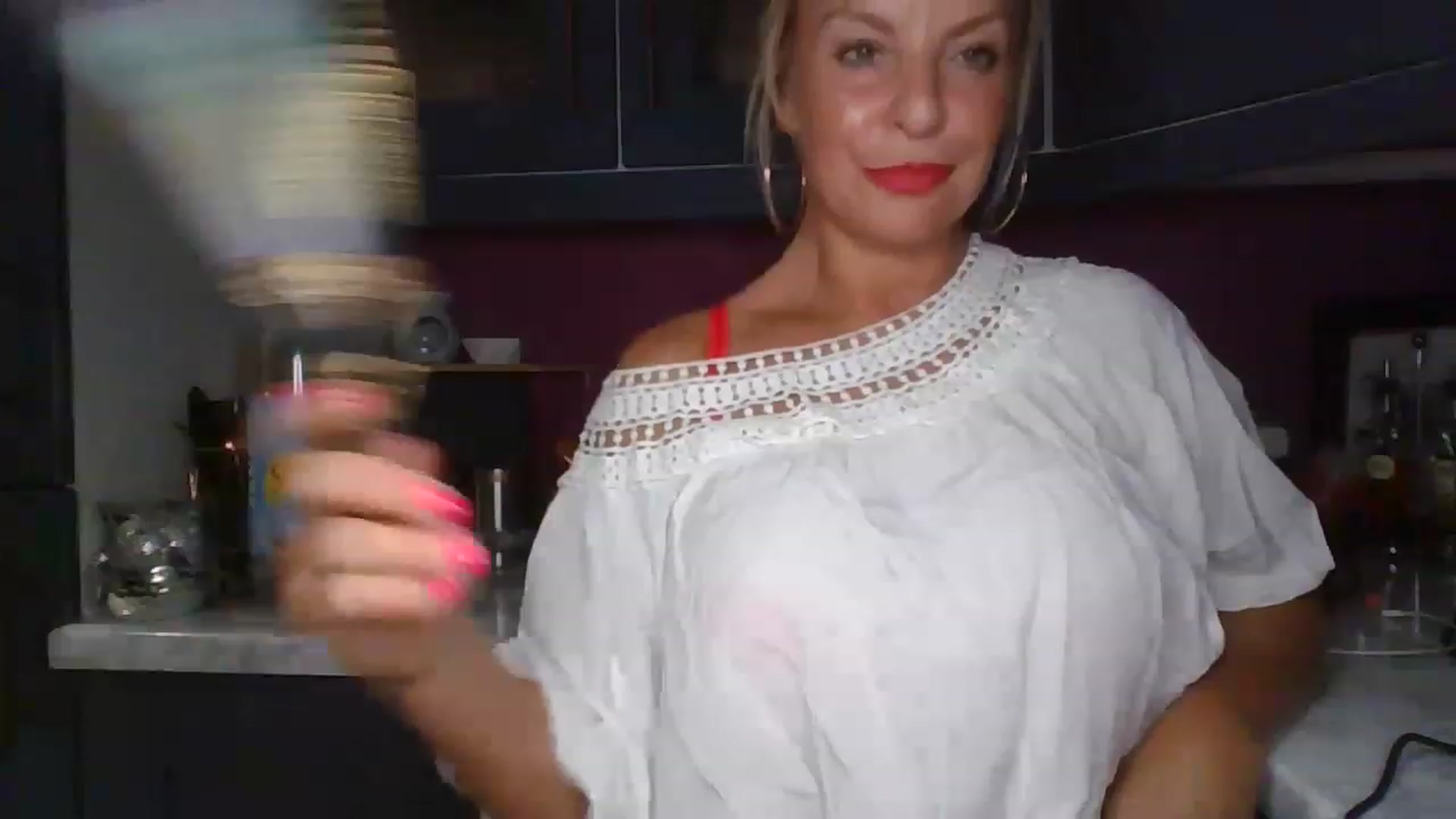 Gallery image thumbnail from Klo35's myfreecams stream on, 07/08/2023, 22:26 image 12 of 20