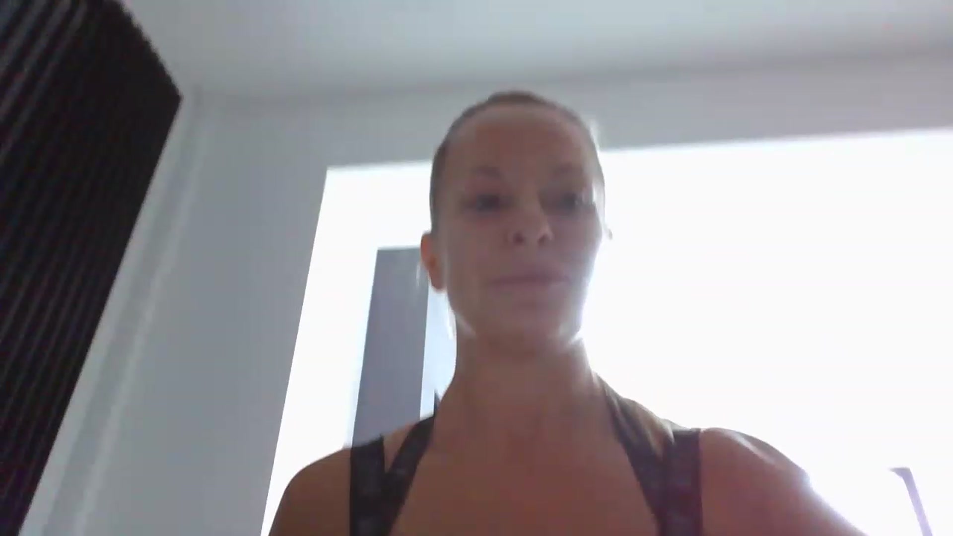 Gallery image thumbnail from Klo35's myfreecams stream on, 07/10/2023, 16:52 image 14 of 20
