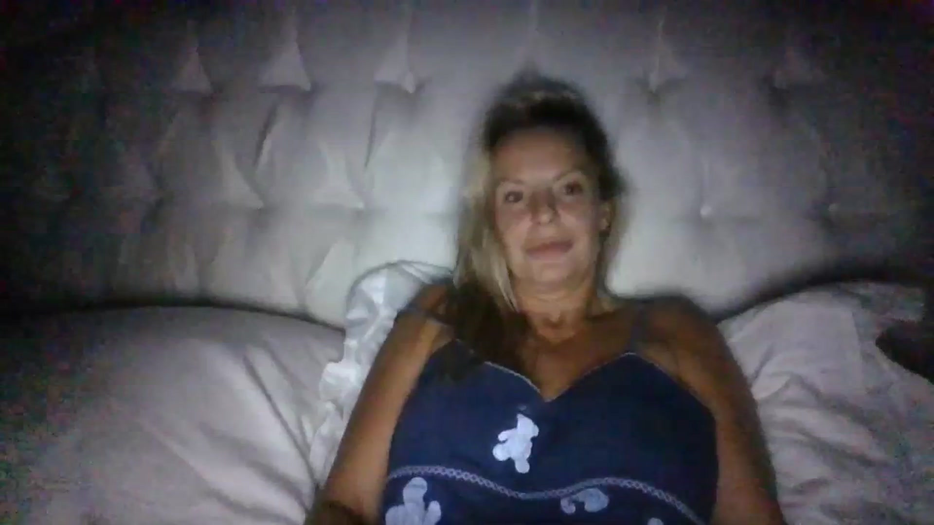 Gallery image thumbnail from Klo35's myfreecams stream on, 07/11/2023, 03:33 image 13 of 20