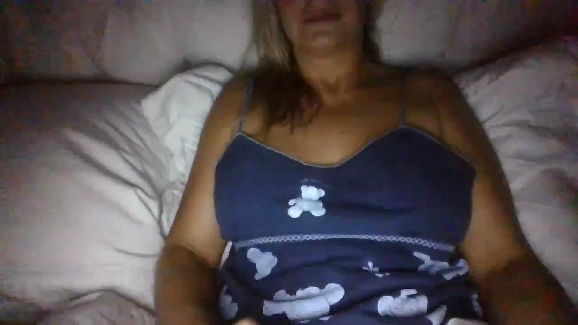 Gallery image thumbnail from Klo35's myfreecams stream on, 07/11/2023, 04:20 image 16 of 20
