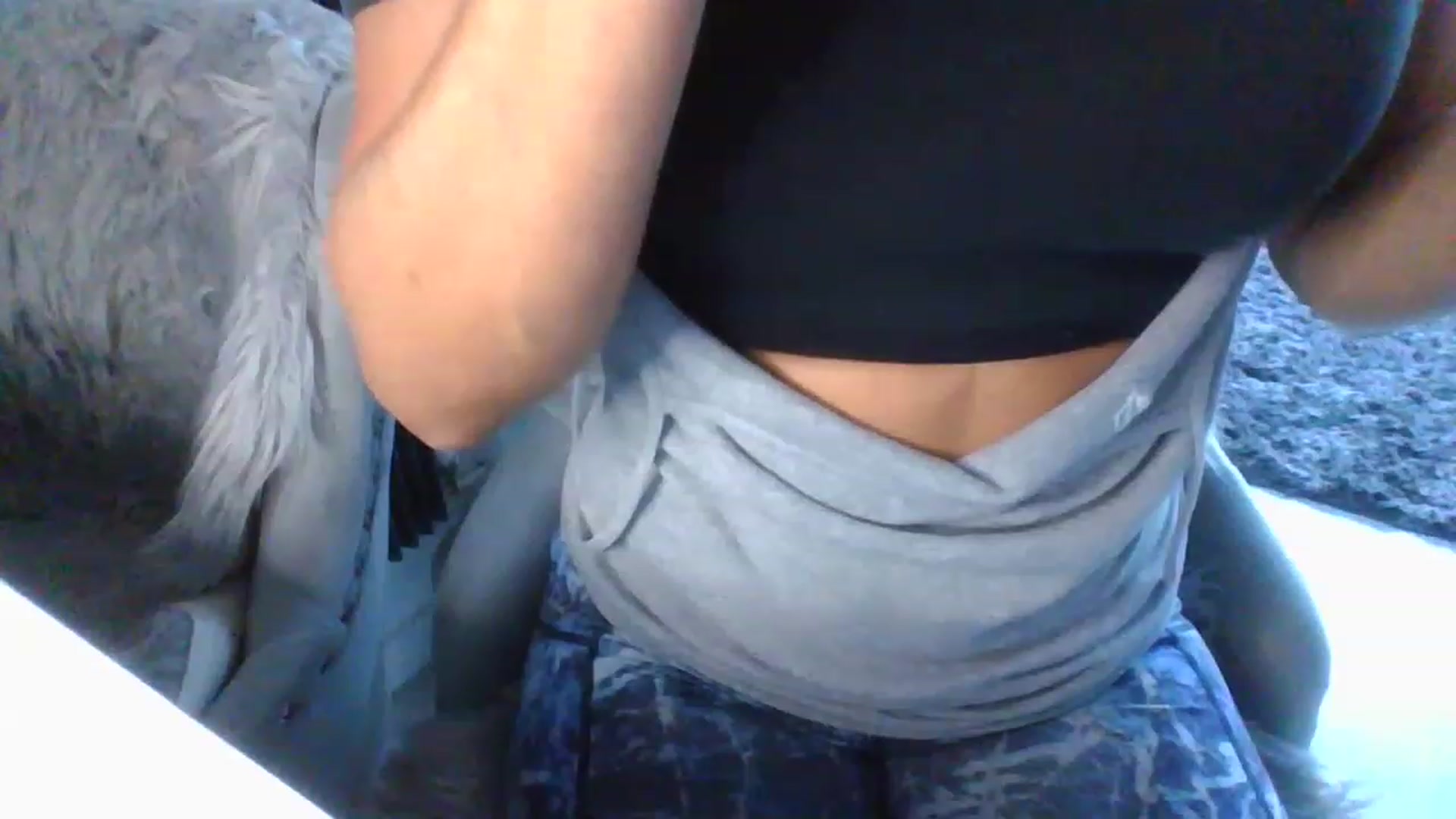 Gallery image thumbnail from Klo35's myfreecams stream on, 07/11/2023, 19:40 image 11 of 20