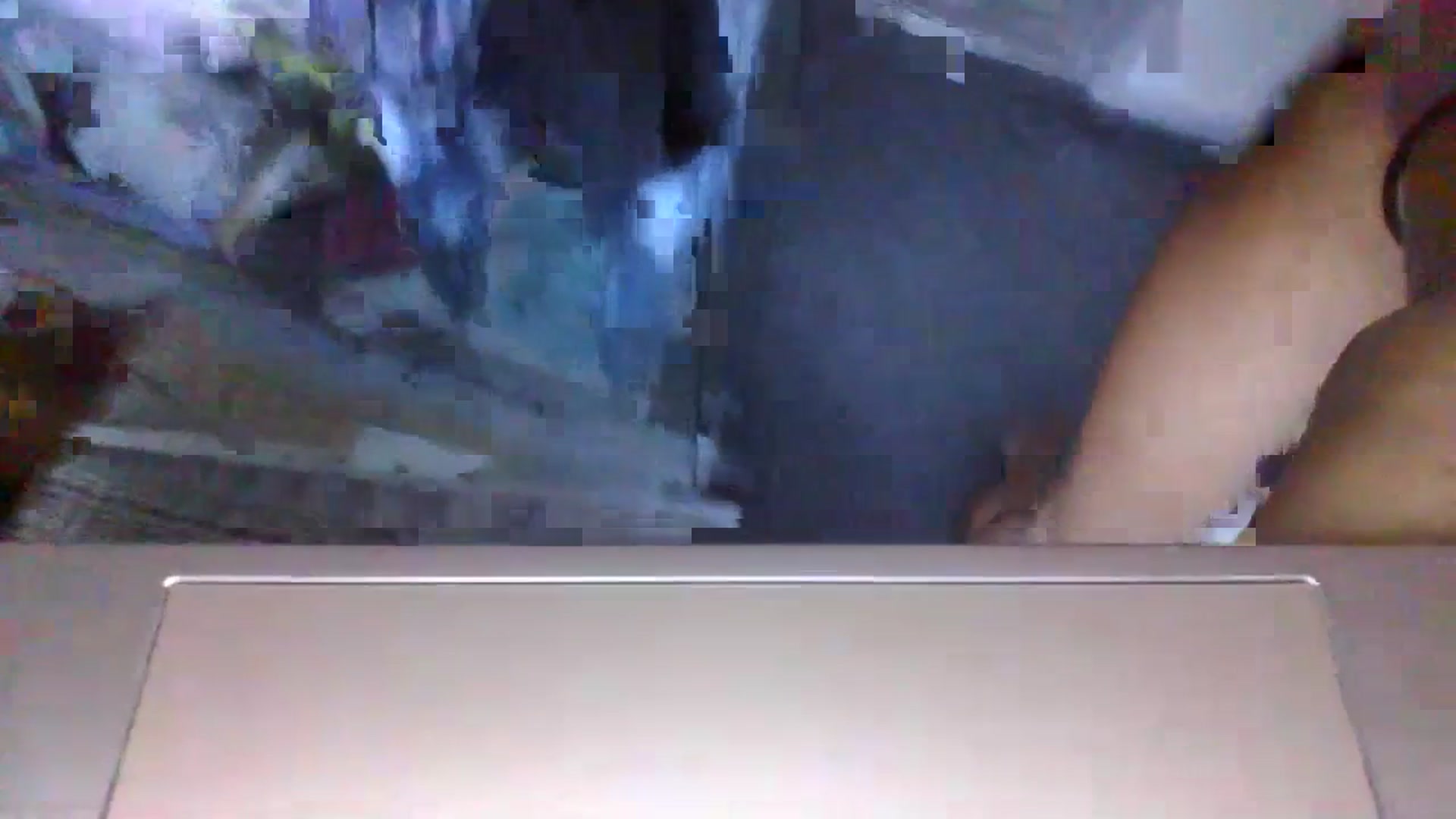 Gallery image thumbnail from Klo35's myfreecams stream on, 07/13/2023, 05:45 image 16 of 20