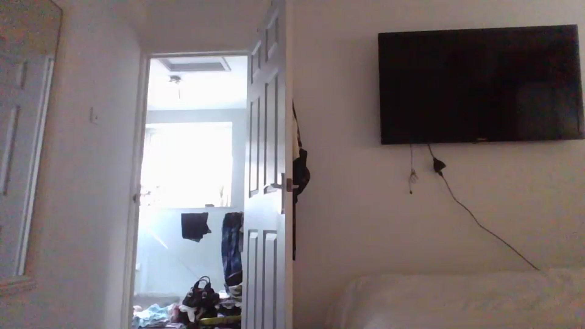 Gallery image thumbnail from Klo35's myfreecams stream on, 07/13/2023, 18:40 image 16 of 20