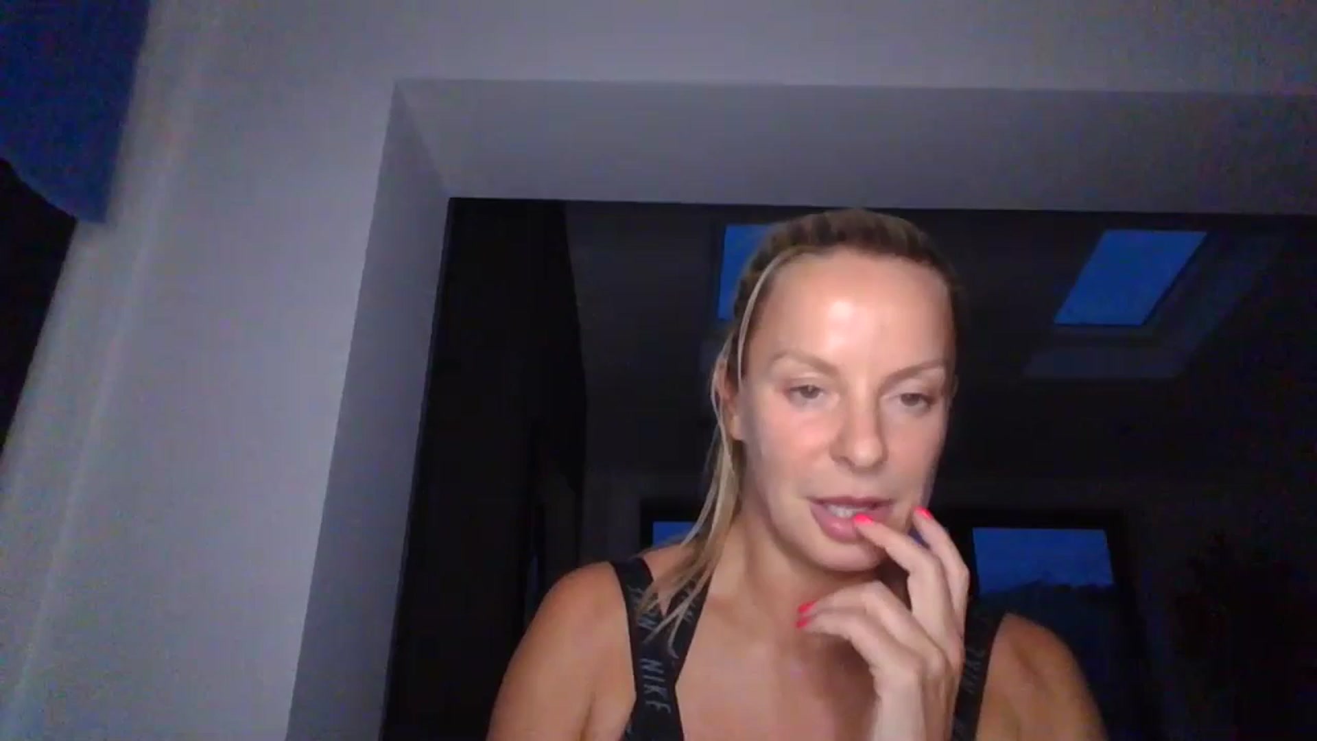 Gallery image thumbnail from Klo35's myfreecams stream on, 07/13/2023, 21:17 image 3 of 20