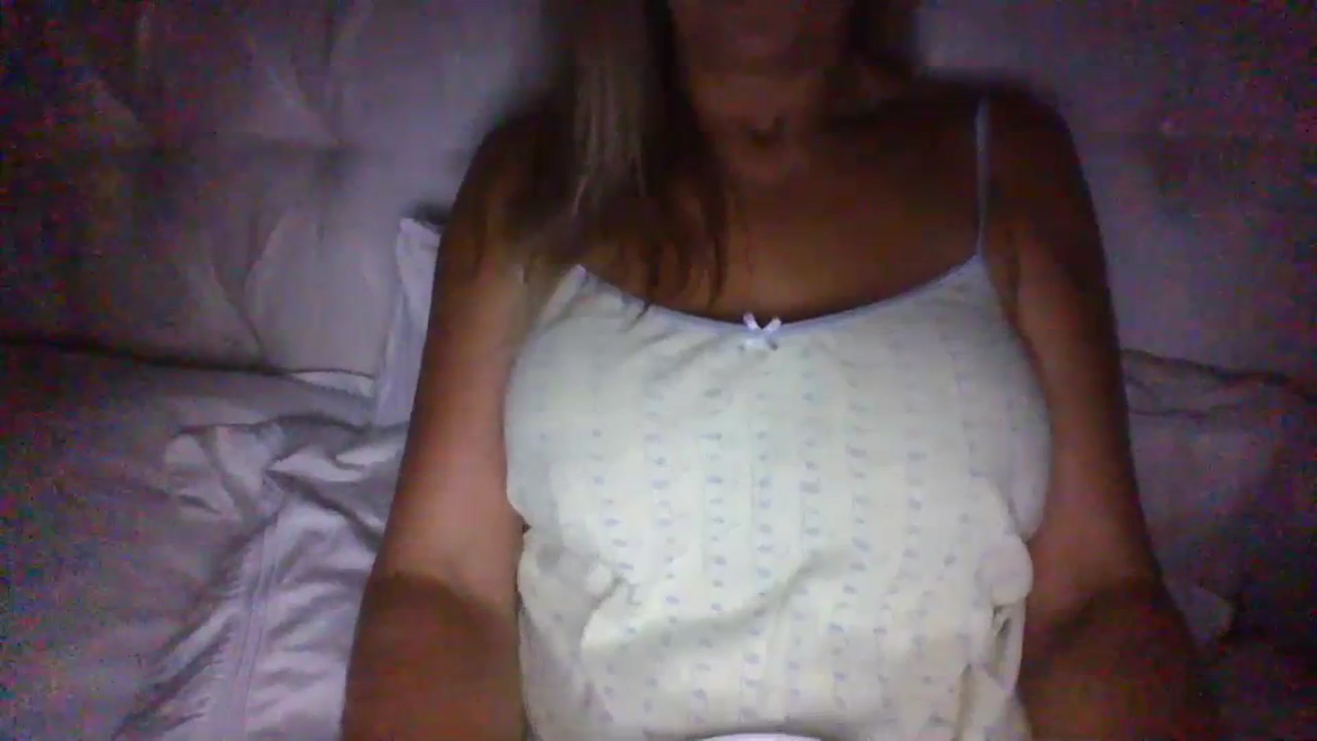 Gallery image thumbnail from Klo35's myfreecams stream on, 07/14/2023, 06:58 image 10 of 20