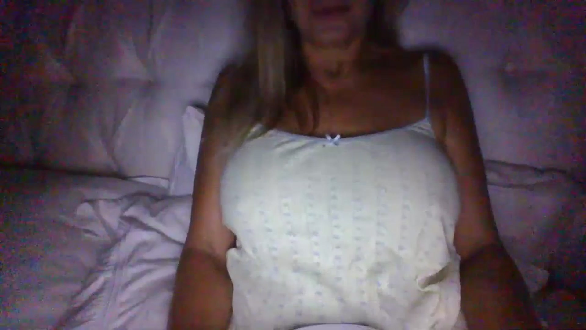 Gallery image thumbnail from Klo35's myfreecams stream on, 07/14/2023, 06:58 image 11 of 20