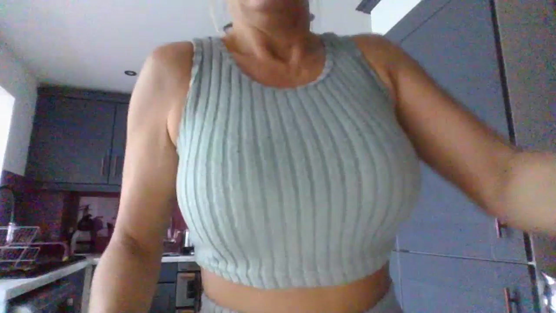 Gallery image thumbnail from Klo35's myfreecams stream on, 07/16/2023, 18:30 image 20 of 20