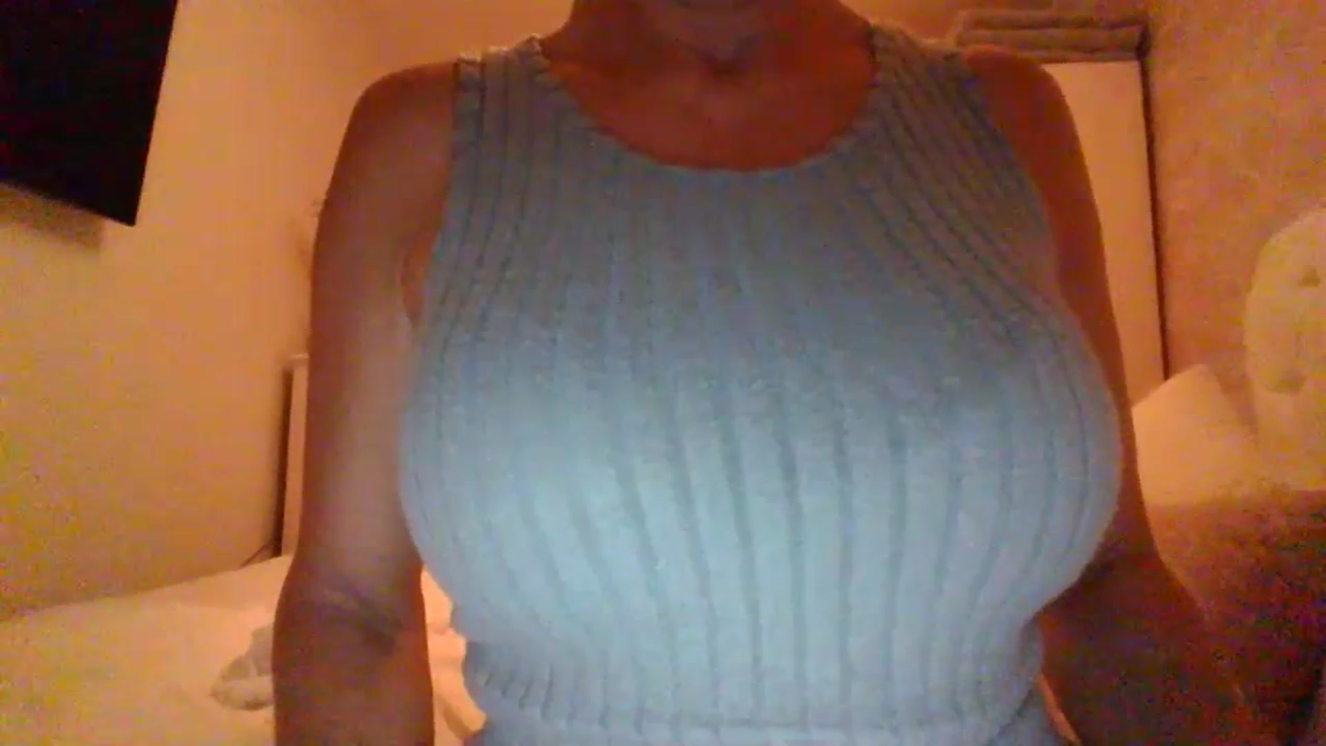 Gallery image thumbnail from Klo35's myfreecams stream on, 07/16/2023, 21:11 image 13 of 20