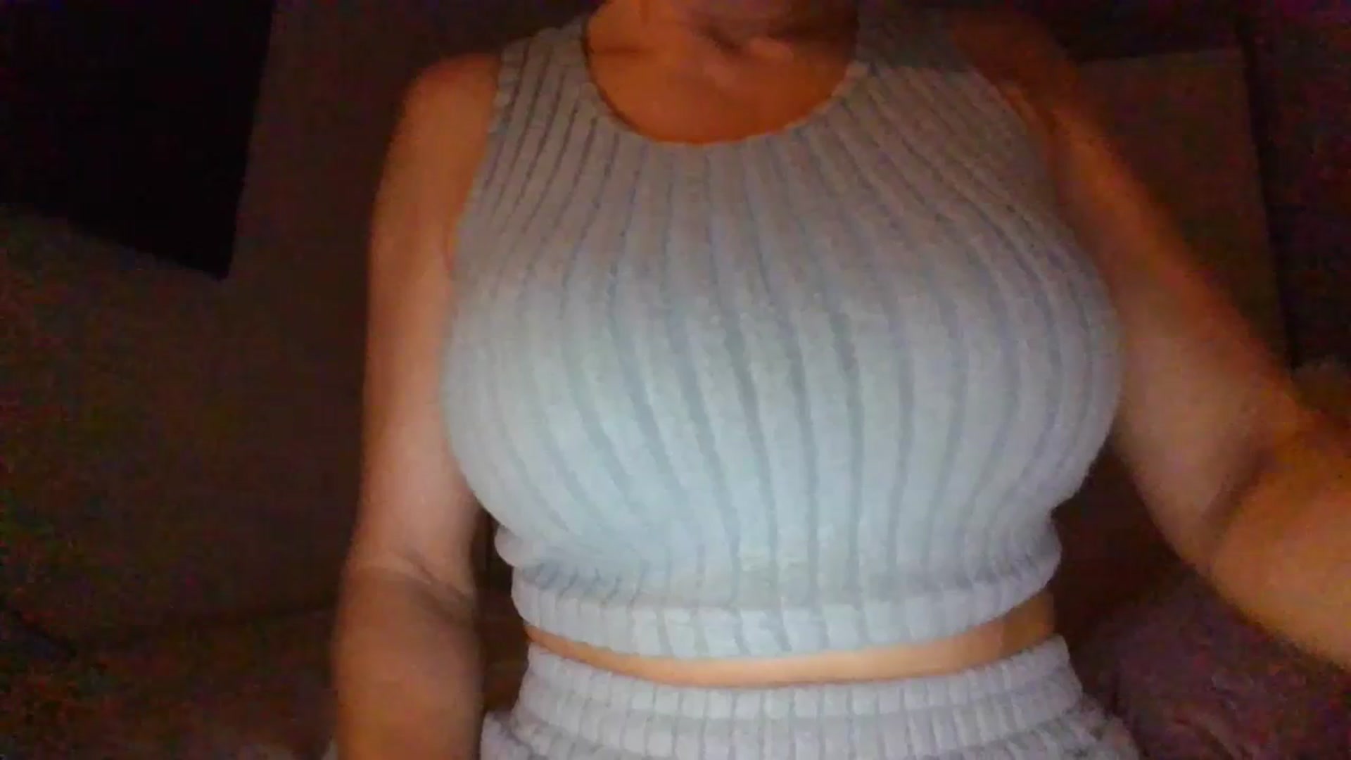 Gallery image thumbnail from Klo35's myfreecams stream on, 07/16/2023, 21:51 image 4 of 20