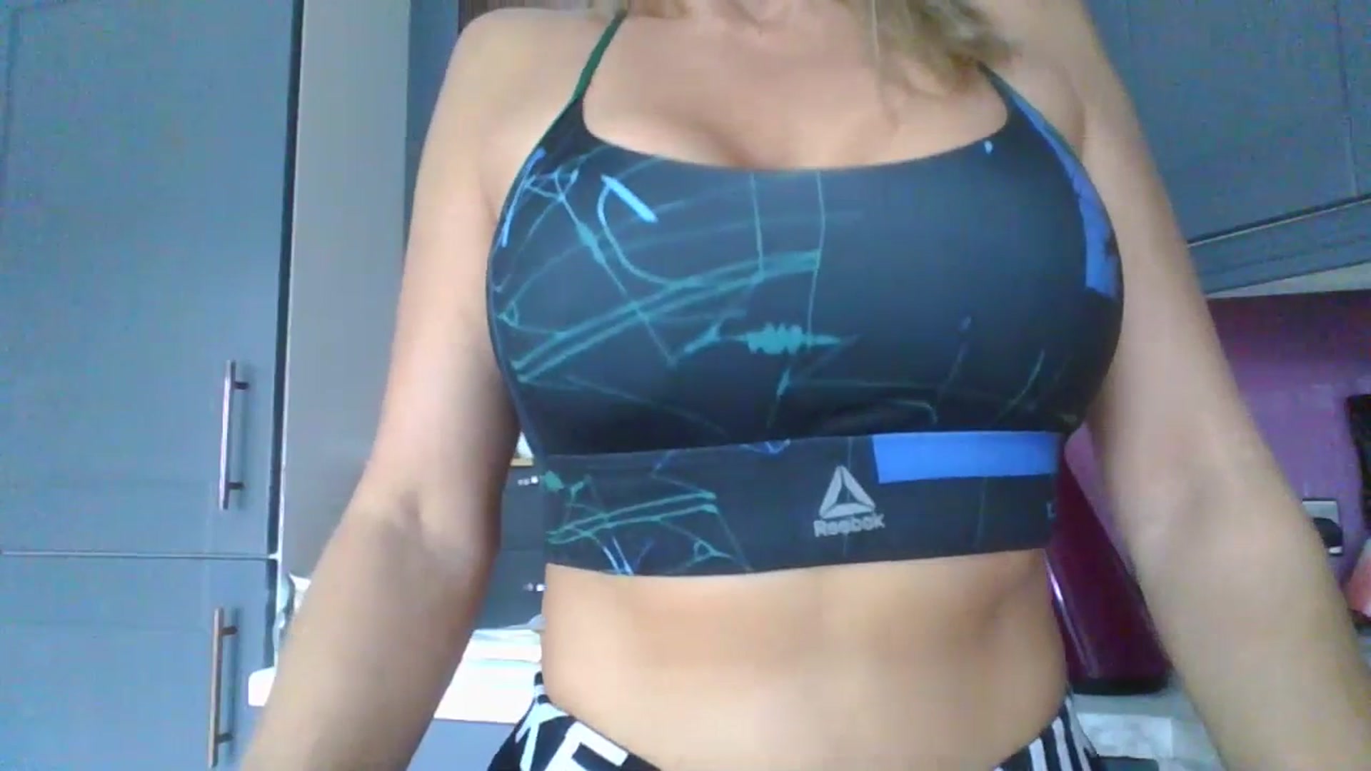 Gallery image thumbnail from Klo35's myfreecams stream on, 07/17/2023, 12:04 image 6 of 20