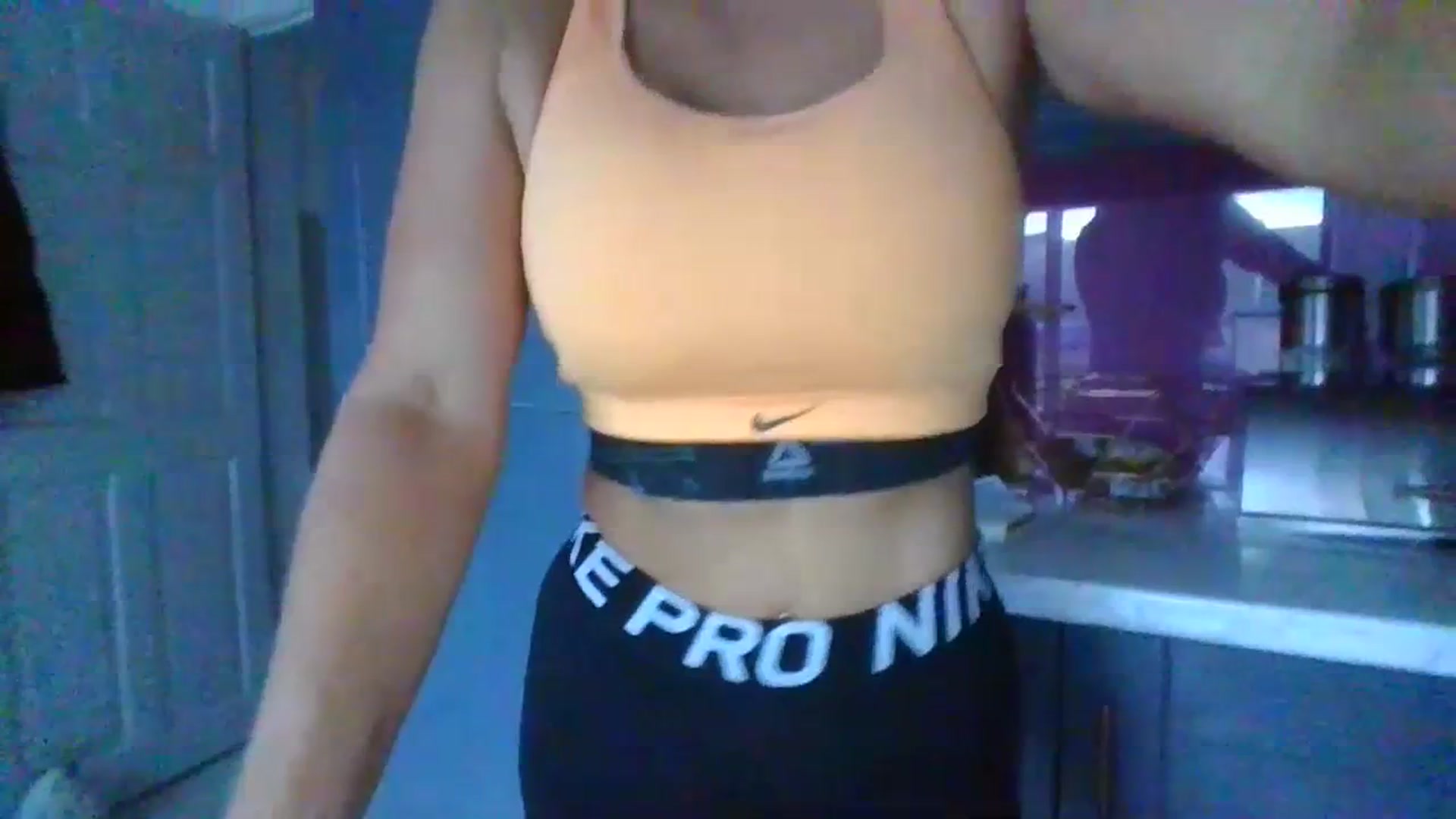 Gallery image thumbnail from Klo35's myfreecams stream on, 07/17/2023, 19:41 image 4 of 20
