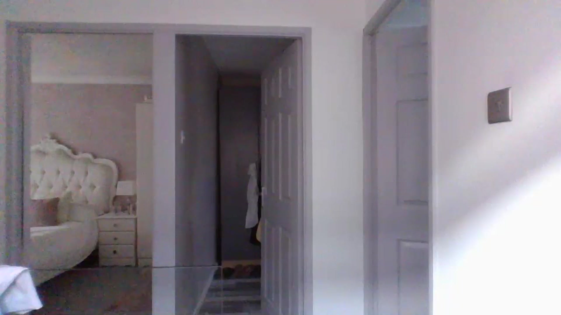 Gallery image thumbnail from Klo35's myfreecams stream on, 07/21/2023, 18:45 image 15 of 20
