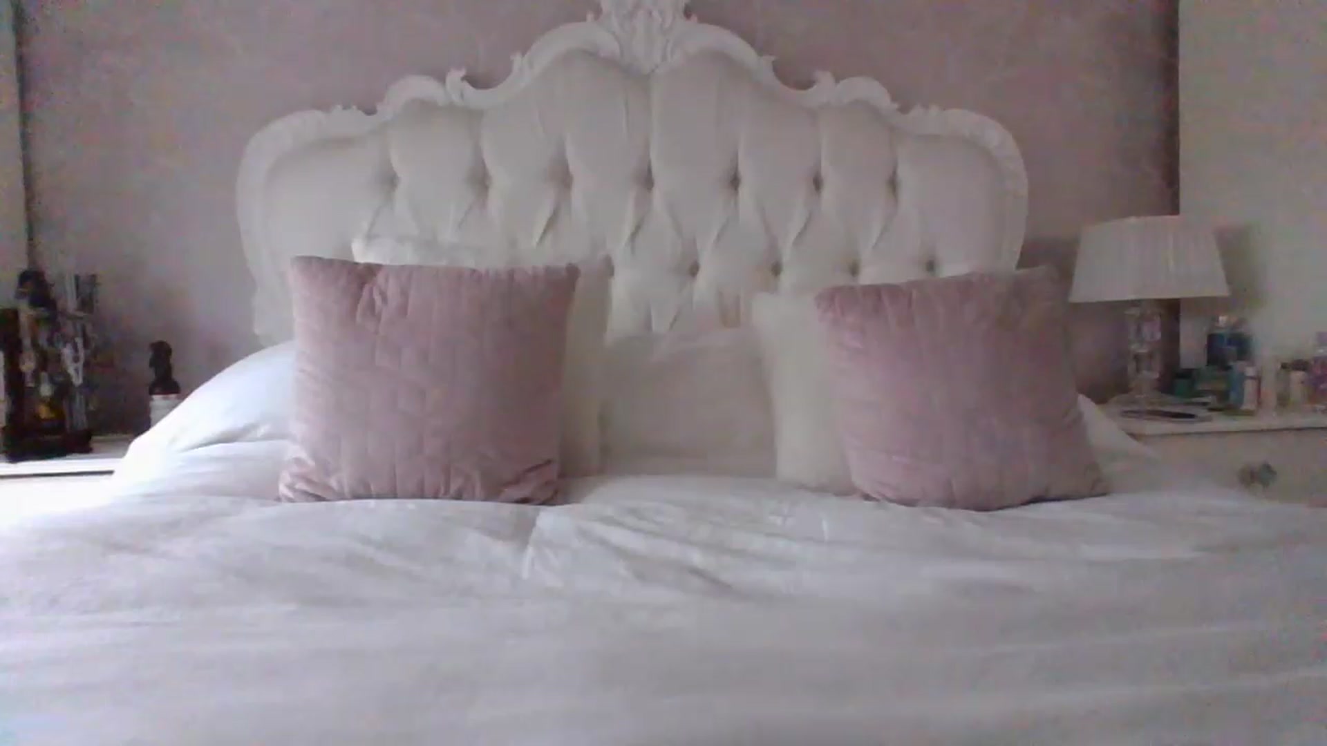 Gallery image thumbnail from Klo35's myfreecams stream on, 07/22/2023, 16:30 image 4 of 20