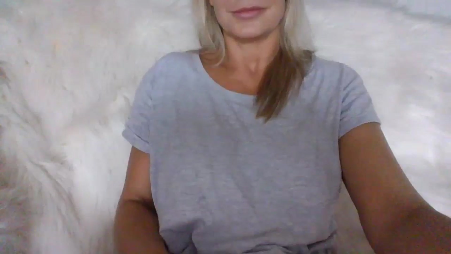 Gallery image thumbnail from Klo35's myfreecams stream on, 07/23/2023, 06:53 image 19 of 20