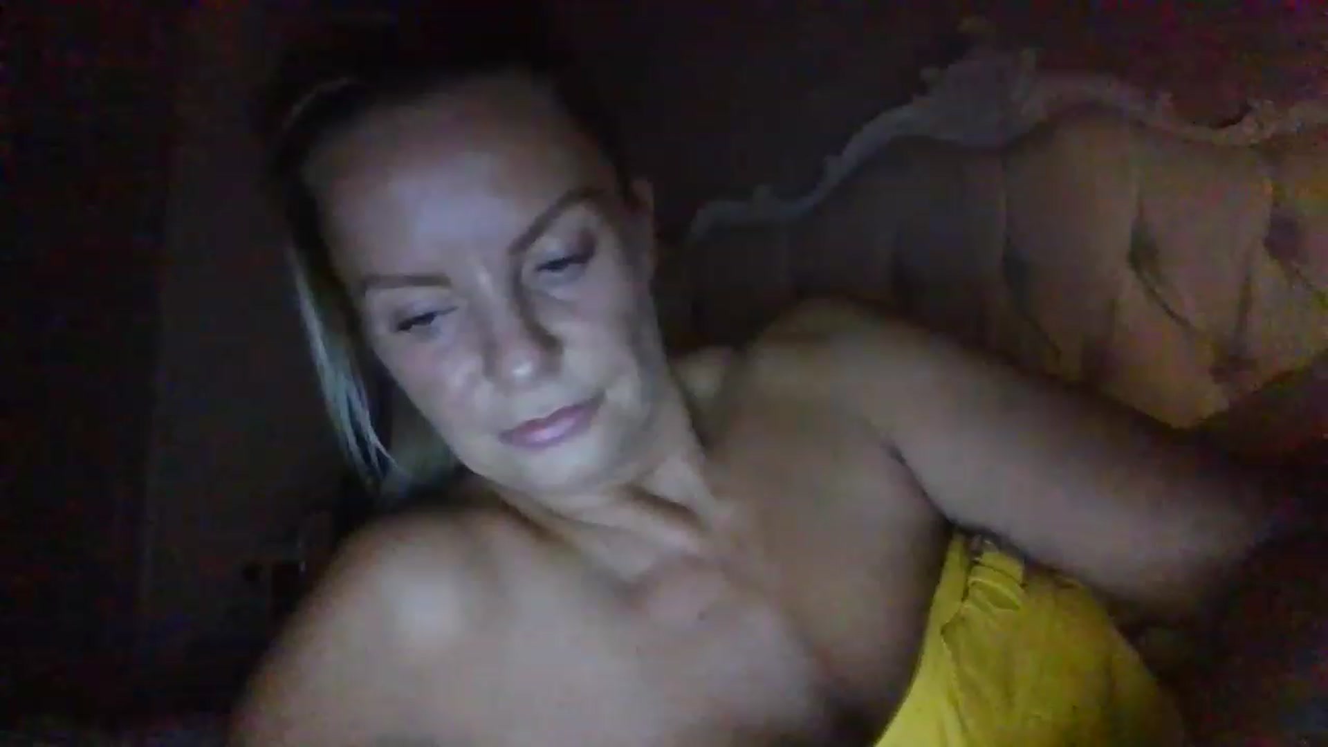 Gallery image thumbnail from Klo35's myfreecams stream on, 07/24/2023, 01:47 image 19 of 20