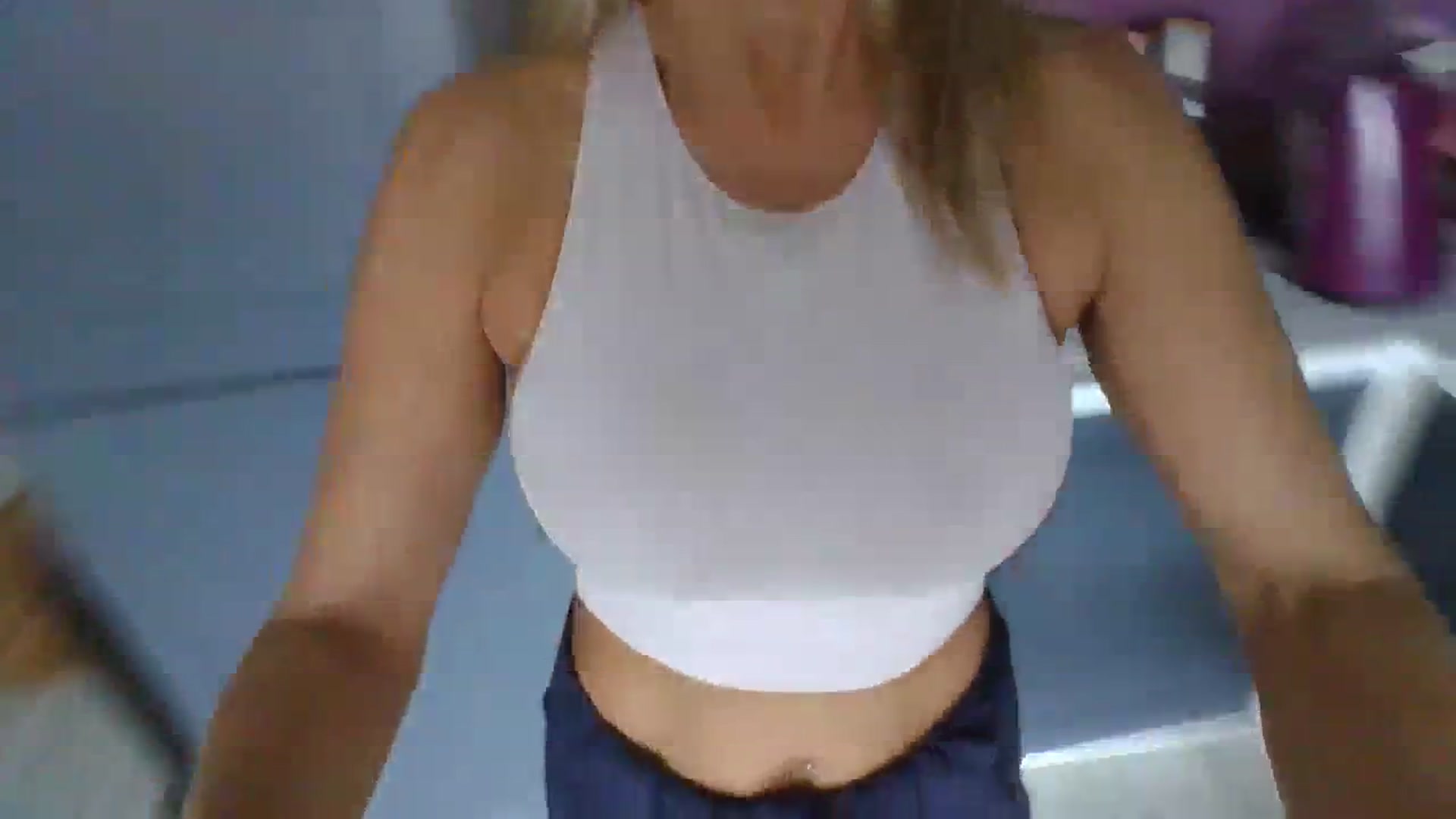Gallery image thumbnail from Klo35's myfreecams stream on, 07/24/2023, 16:29 image 19 of 20