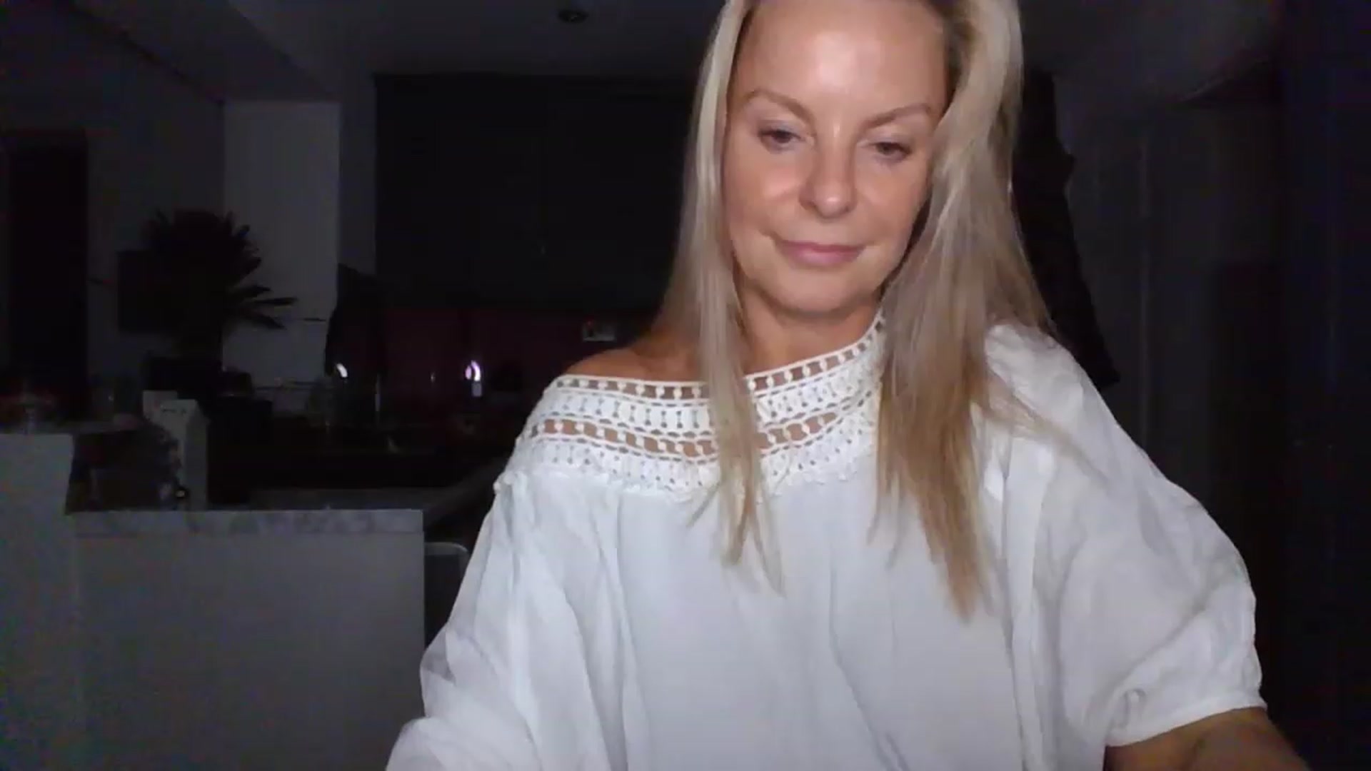Gallery image thumbnail from Klo35's myfreecams stream on, 07/24/2023, 22:16 image 18 of 20