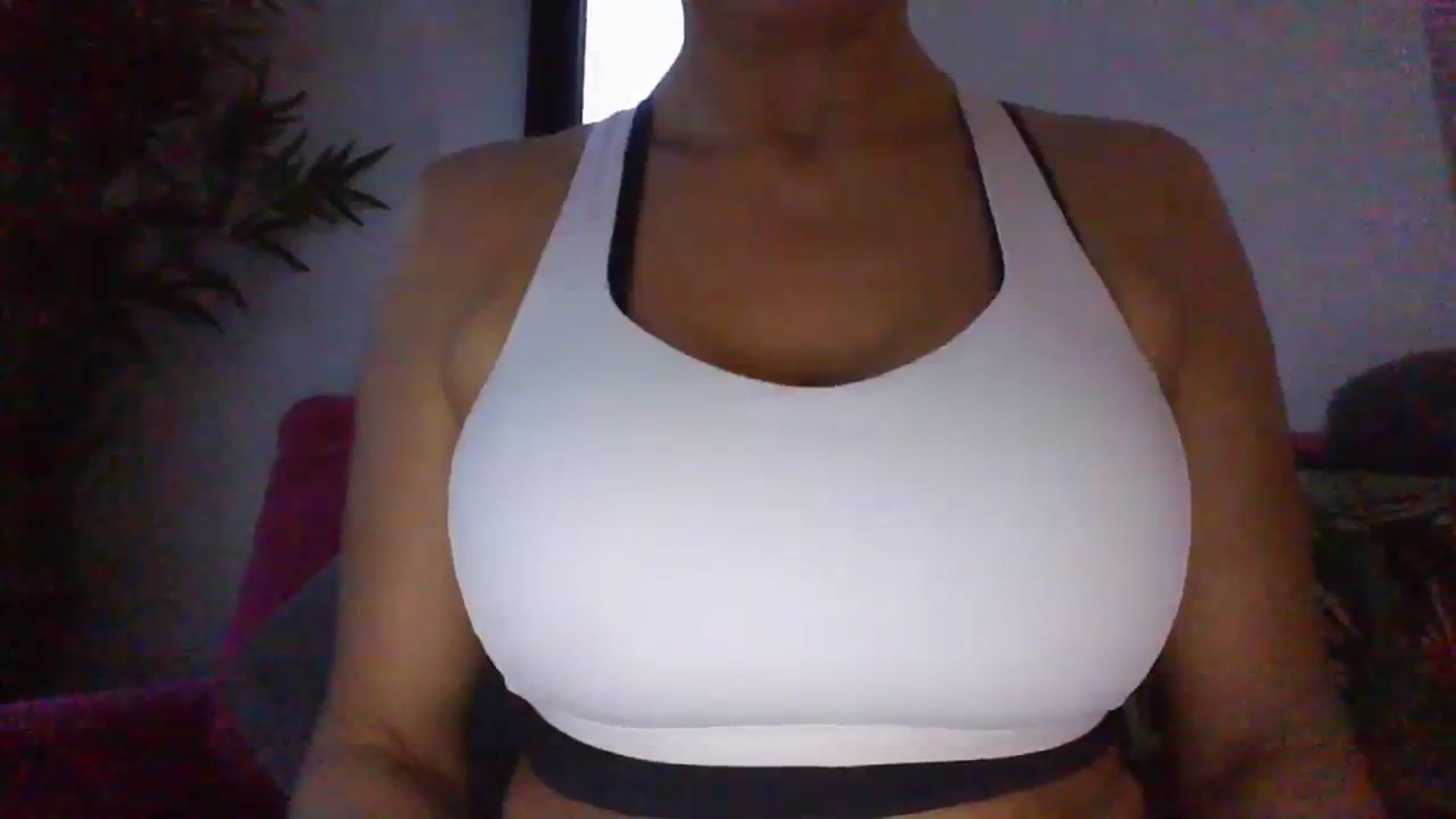 Gallery image thumbnail from Klo35's myfreecams stream on, 07/26/2023, 20:04 image 10 of 20