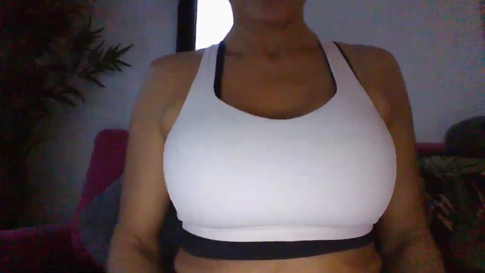 Gallery image thumbnail from Klo35's myfreecams stream on, 07/26/2023, 20:04 image 9 of 20