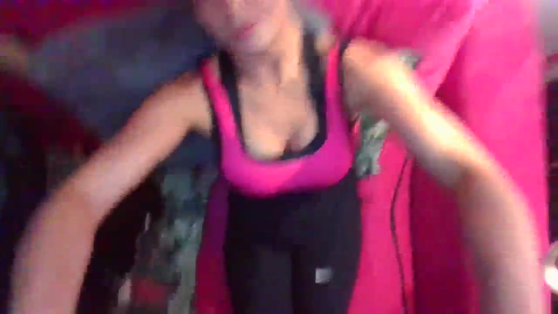 Gallery image thumbnail from Klo35's myfreecams stream on, 07/28/2023, 21:31 image 3 of 20