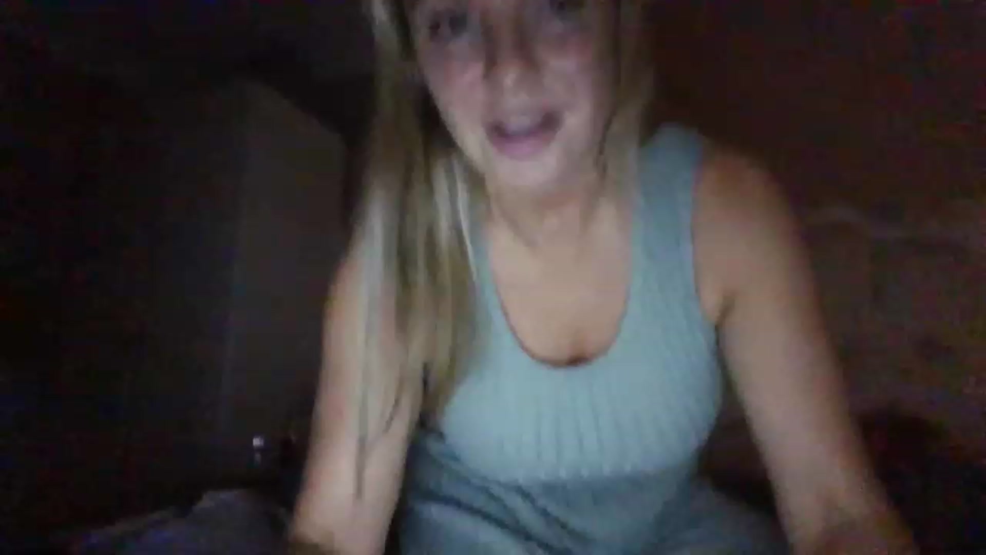Gallery image thumbnail from Klo35's myfreecams stream on, 07/30/2023, 23:32 image 4 of 20