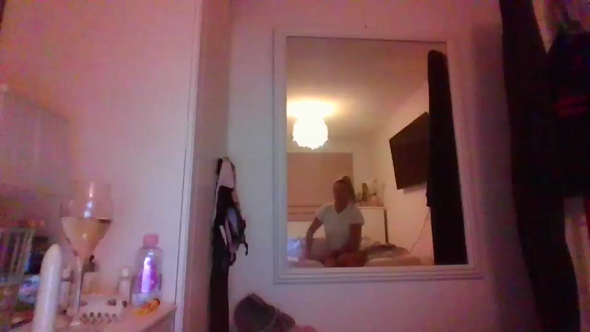 Gallery image thumbnail from Klo35's myfreecams stream on, 07/31/2023, 01:48 image 8 of 20