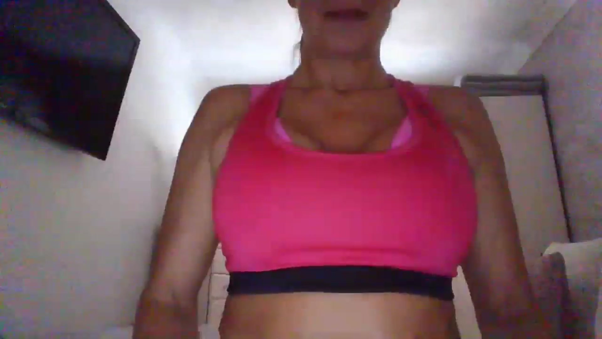 Gallery image thumbnail from Klo35's myfreecams stream on, 08/04/2023, 11:03 image 7 of 20