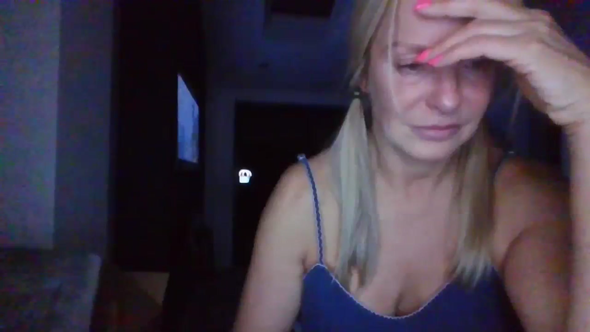 Gallery image thumbnail from Klo35's myfreecams stream on, 08/06/2023, 23:18 image 2 of 20