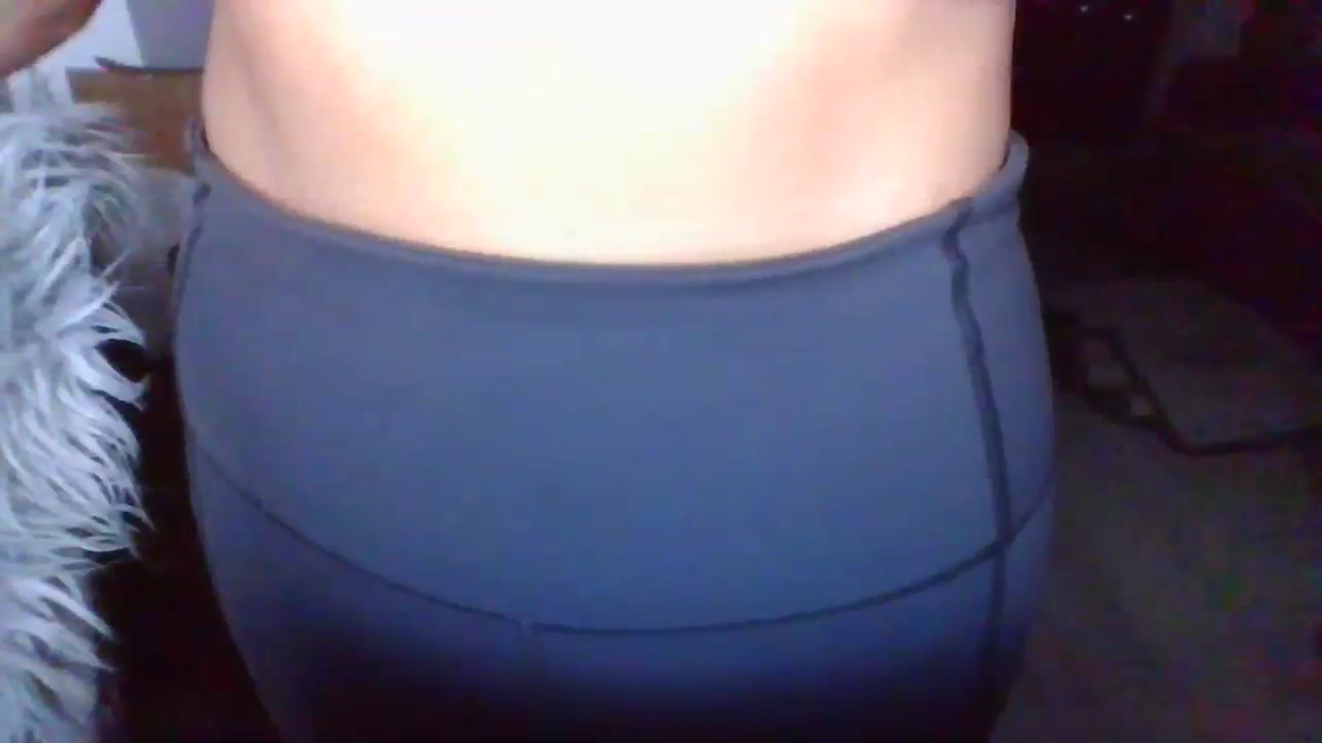 Gallery image thumbnail from Klo35's myfreecams stream on, 08/10/2023, 21:09 image 6 of 20