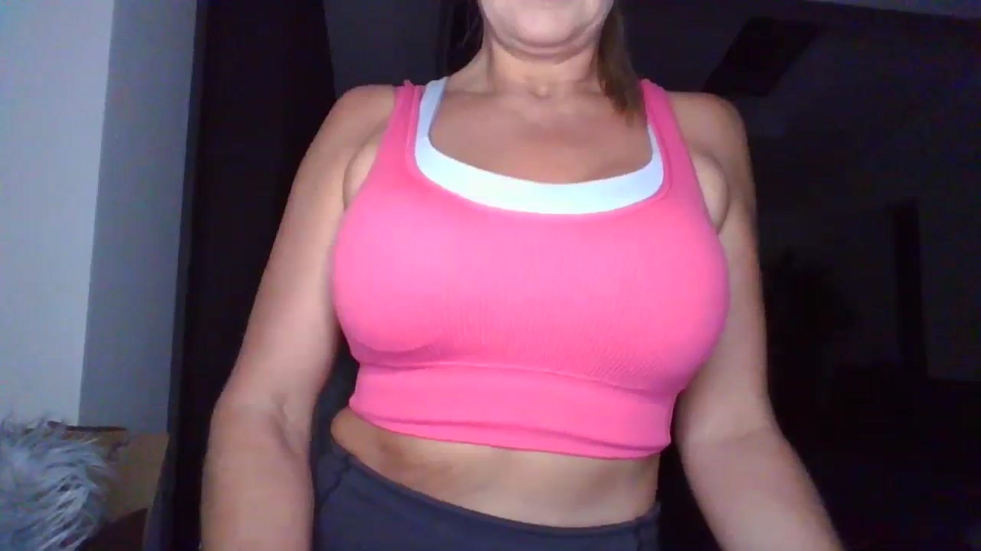 Gallery image thumbnail from Klo35's myfreecams stream on, 08/10/2023, 21:09 image 3 of 20