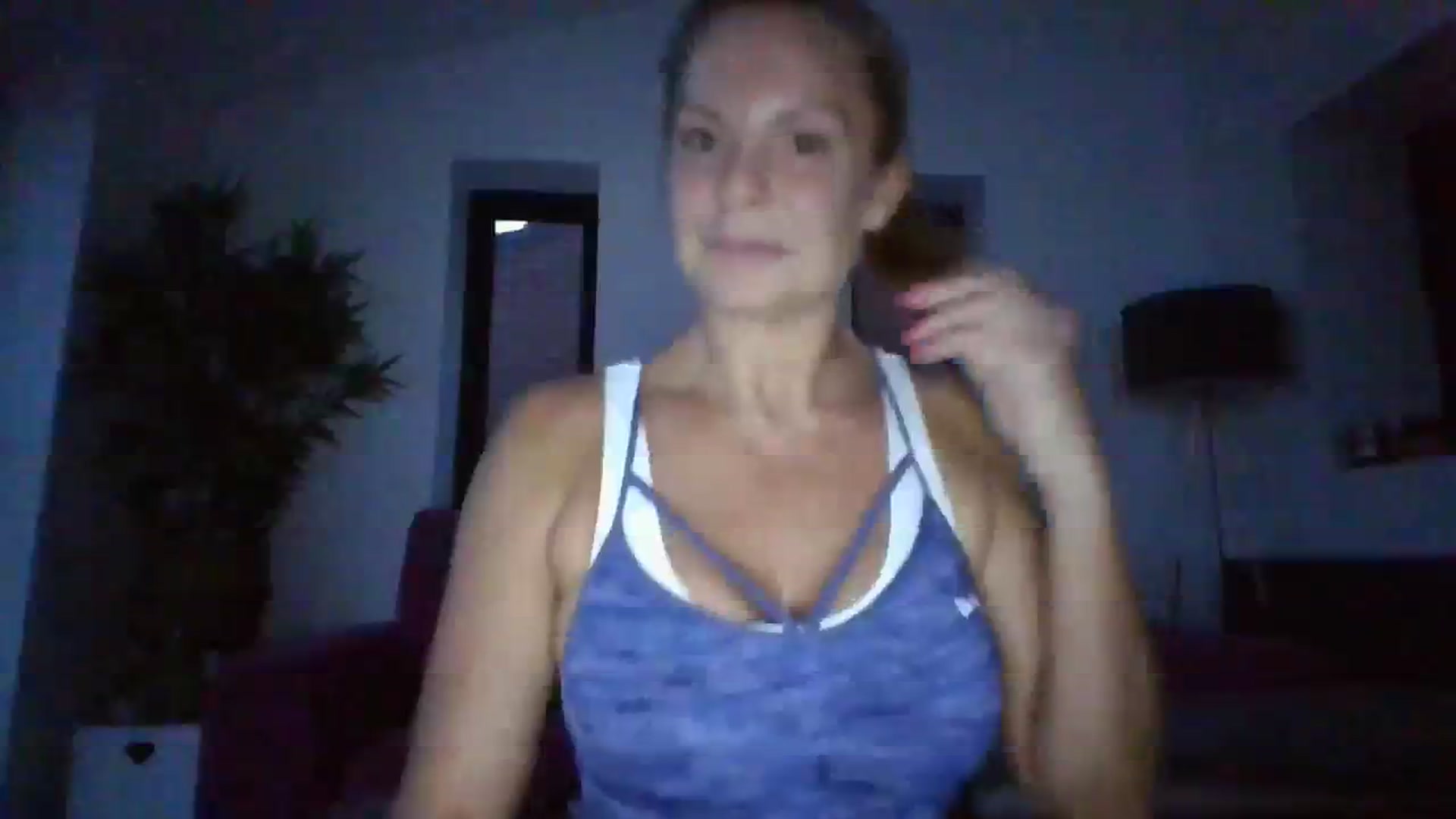 Gallery image thumbnail from Klo35's myfreecams stream on, 08/16/2023, 20:12 image 8 of 20